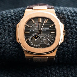 Patek Philippe Nautilus 5712R-001 Moon Phases Rose Gold 40MM