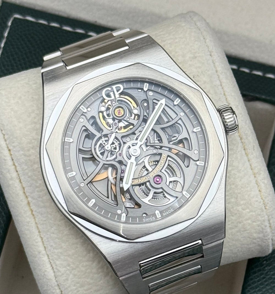 Girard Perregaux Laureato Skeleton 81015-11-001-11A Steel 42MM