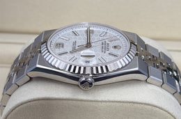 Rolex Land-Dweller 40 127334 White Dial Flat Jubilee