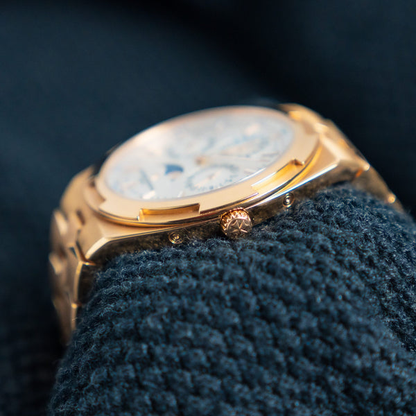 Vacheron Constantin Overseas Perpetual Calendar Ultra-thin RG White Dial 4300V