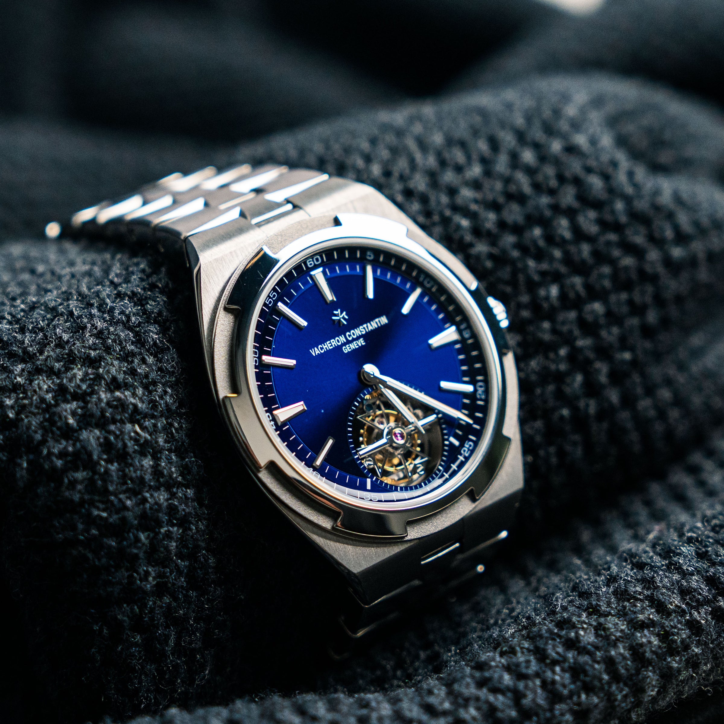 Vacheron Constantin Overseas Tourbillon 6000V/210T-H032 42.5mm Titanium