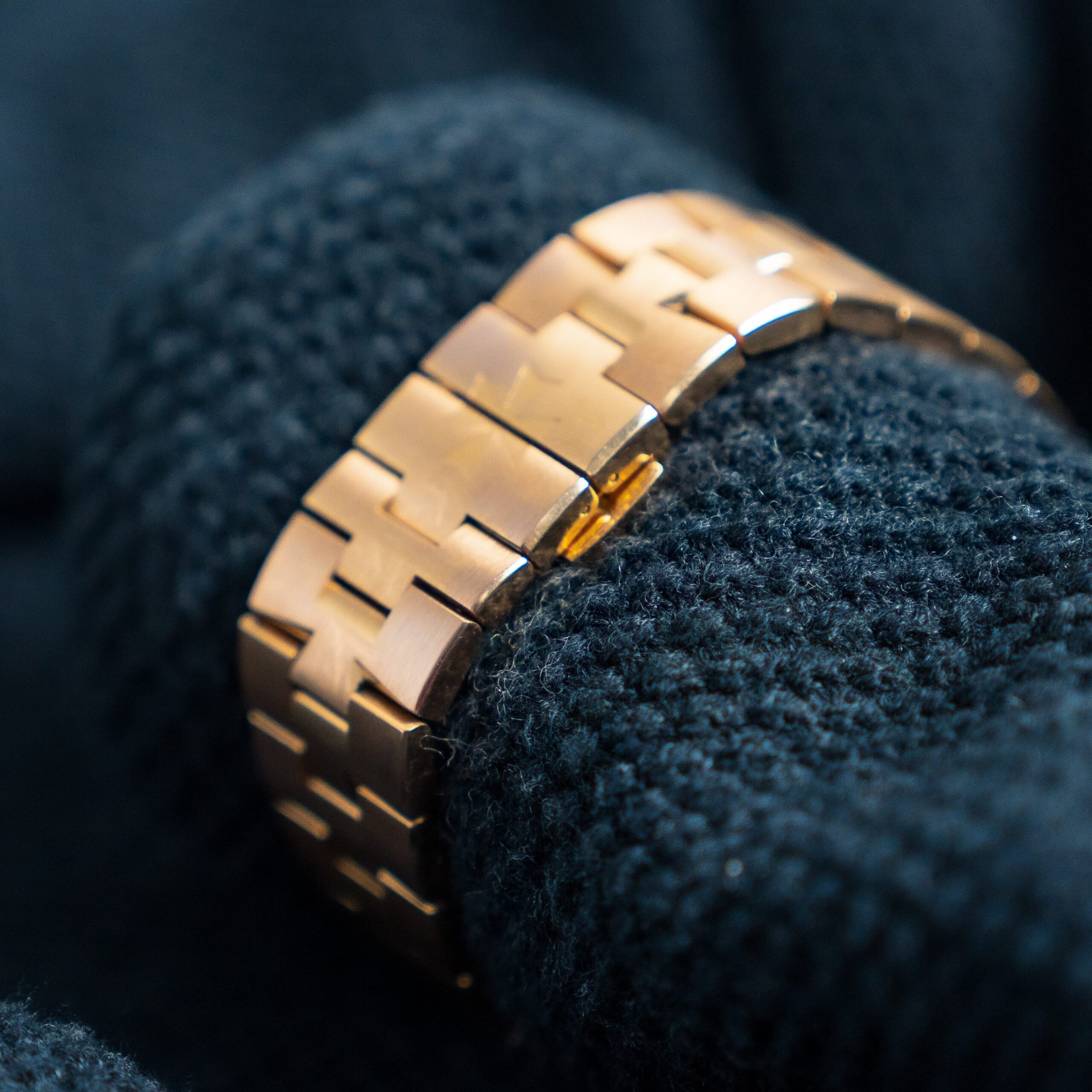 Vacheron Constantin Overseas Perpetual Calendar Ultra-thin RG White Dial 4300V