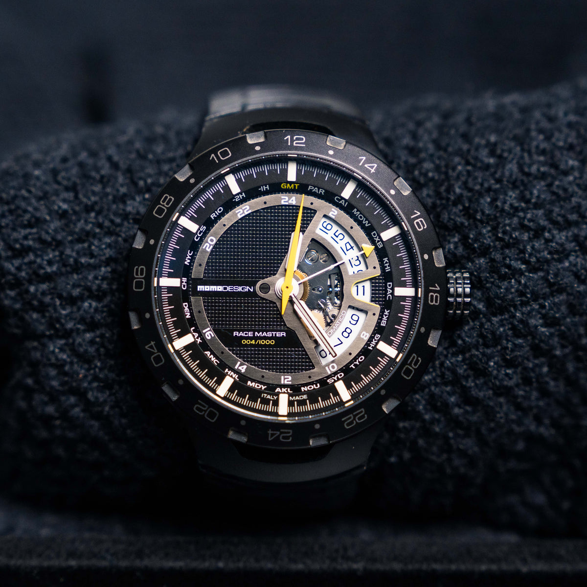Momo Design Race Master GMT