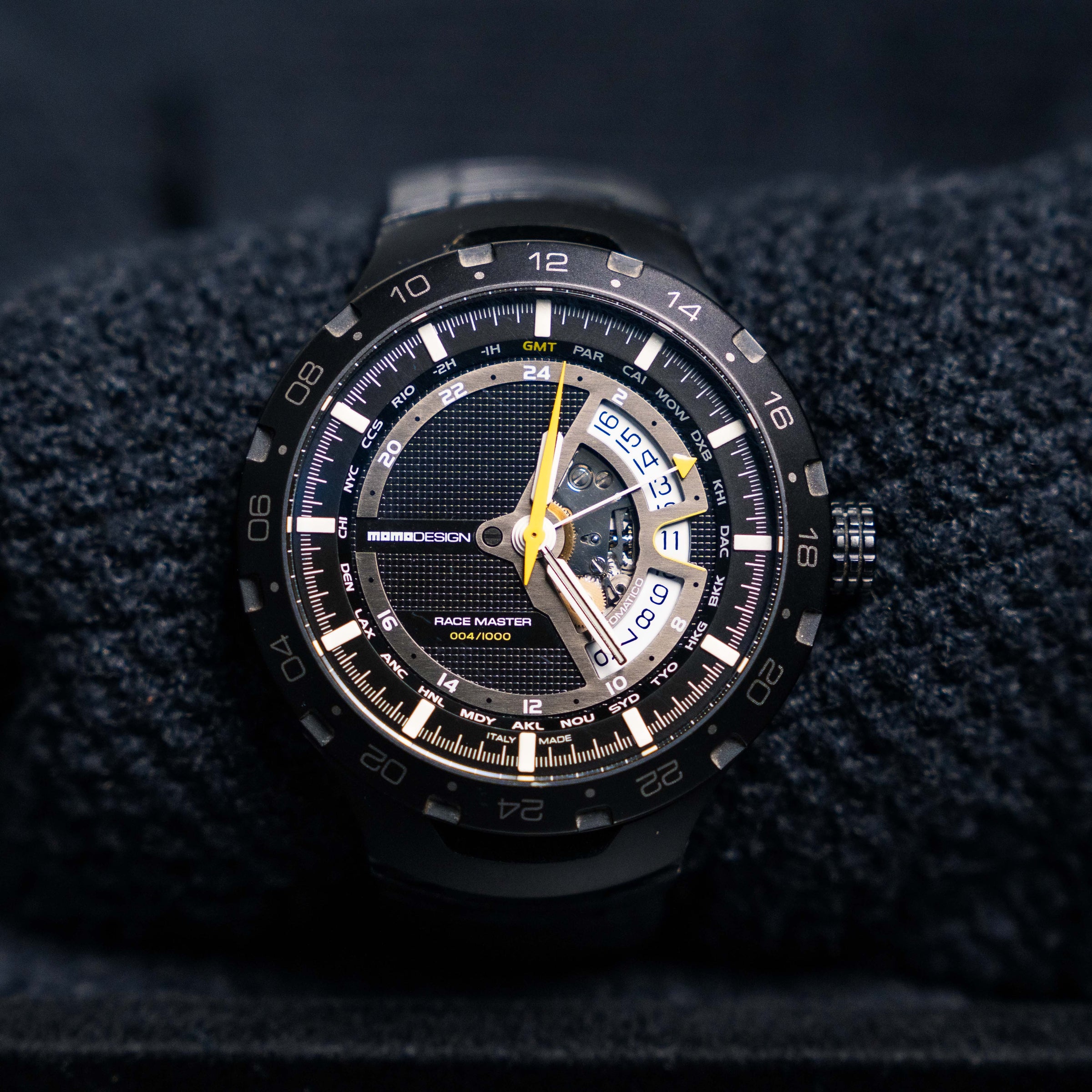 Momo Design Race Master GMT