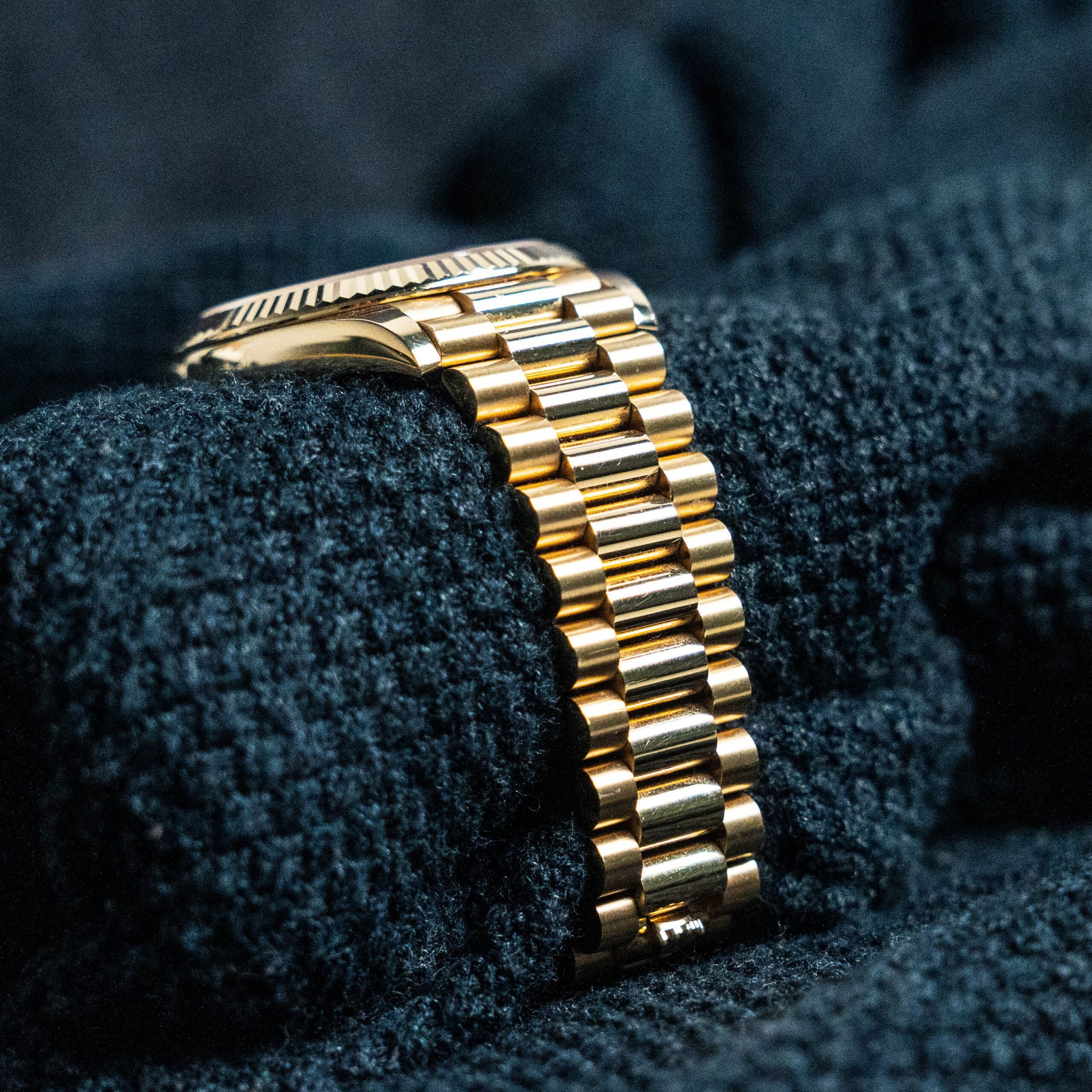 2015 Rolex Day-Date 228238 40MM Motif Dial