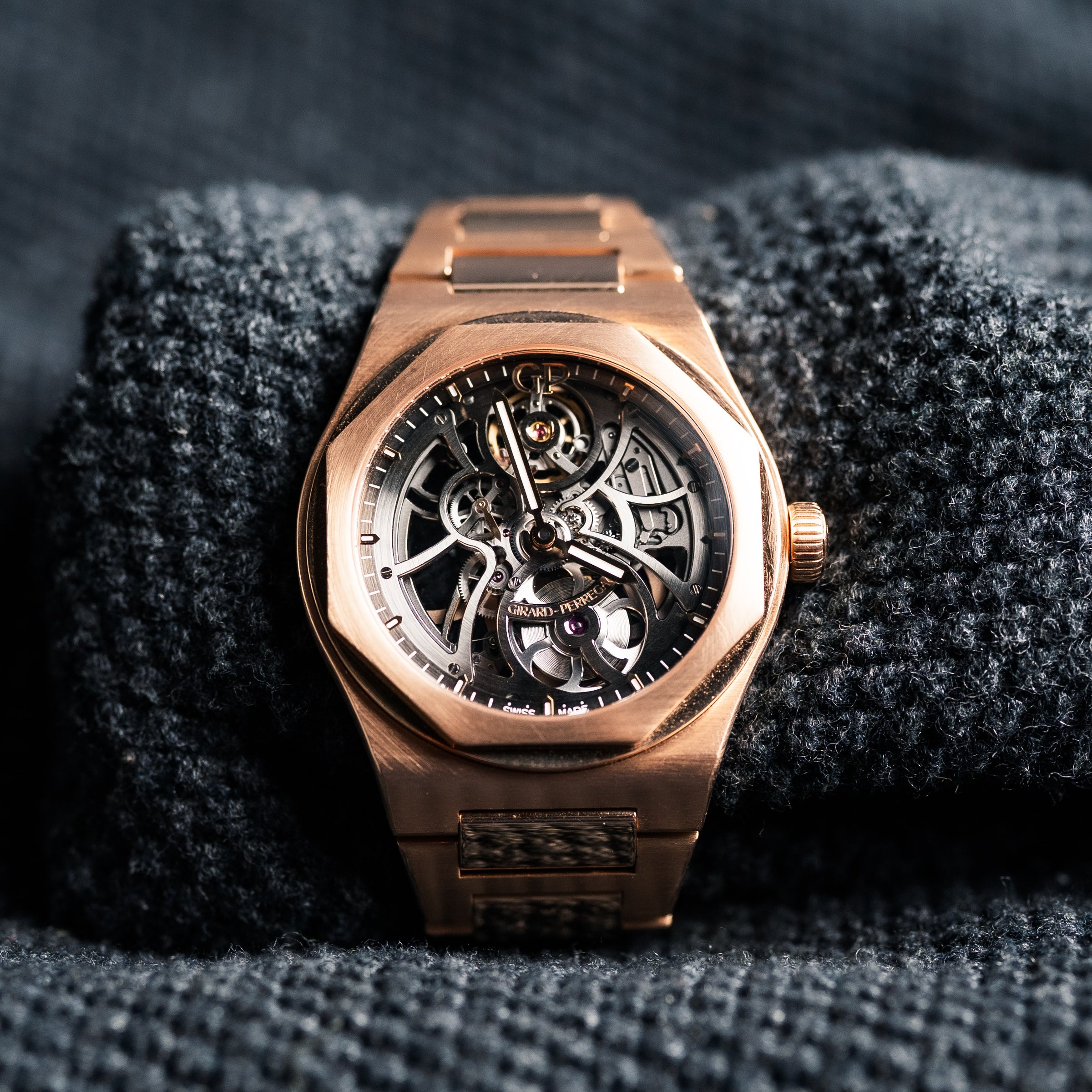 2022 Girard Perregaux Laureato Skeleton Ref. 81015-52-002-52A