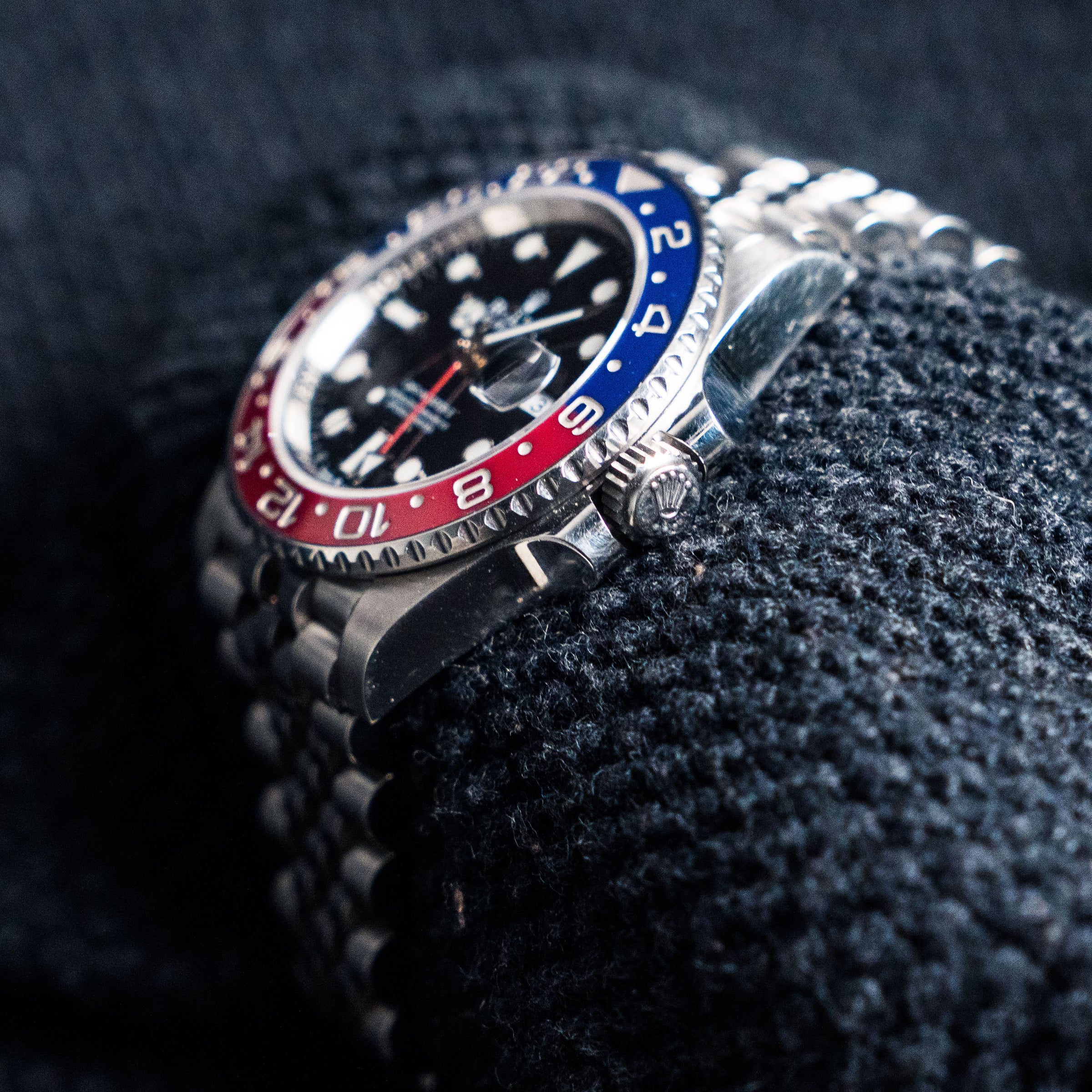 2023 Rolex GMT-Master II "Pepsi" 126710BLRO 40mm Stainless Steel Red/Blue Ceramic Bezel Jubilee