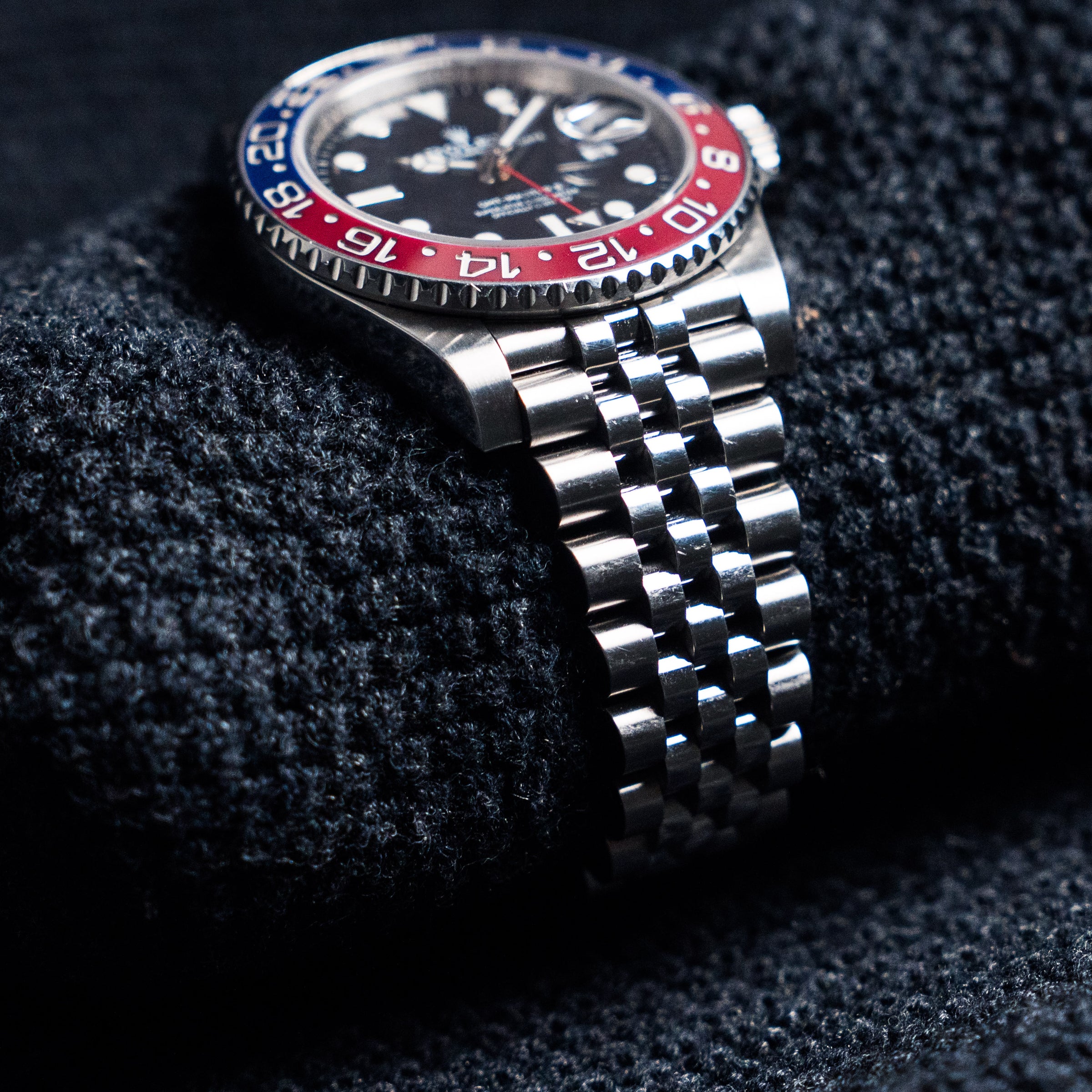 2023 Rolex GMT-Master II "Pepsi" 126710BLRO 40mm Stainless Steel Red/Blue Ceramic Bezel Jubilee