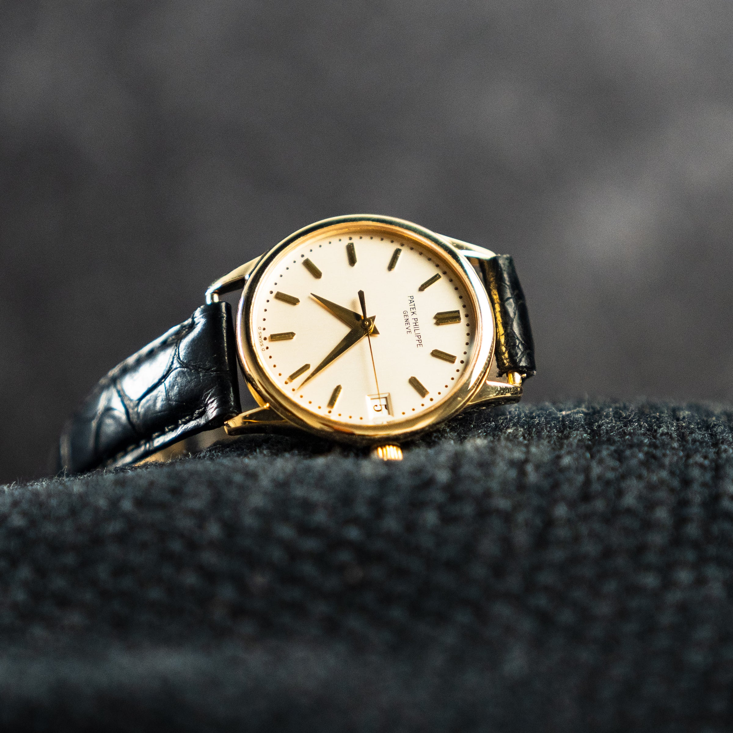 PATEK PHILIPPE CALATRAVA 18K YELLOW GOLD AUTOMATIC 34MM 3898J