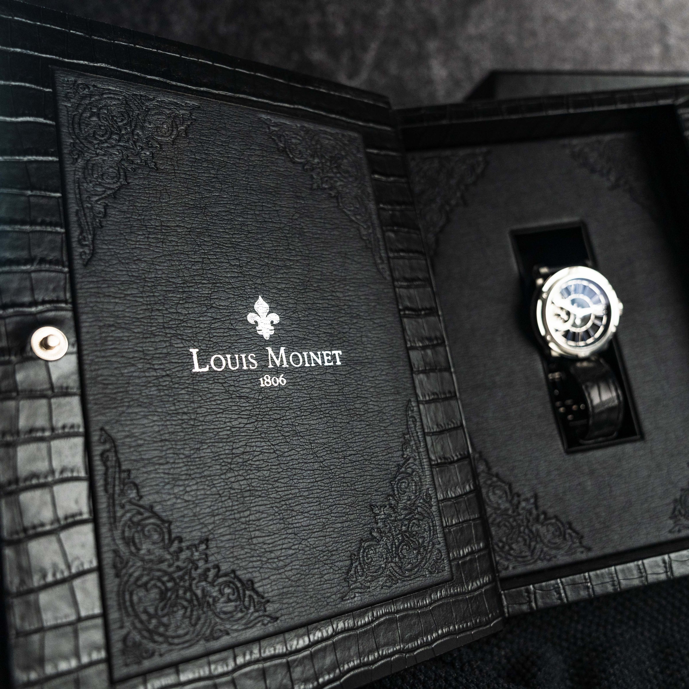 LOUIS MOINET METROPOLIS LM45.10.53 1 OF 1