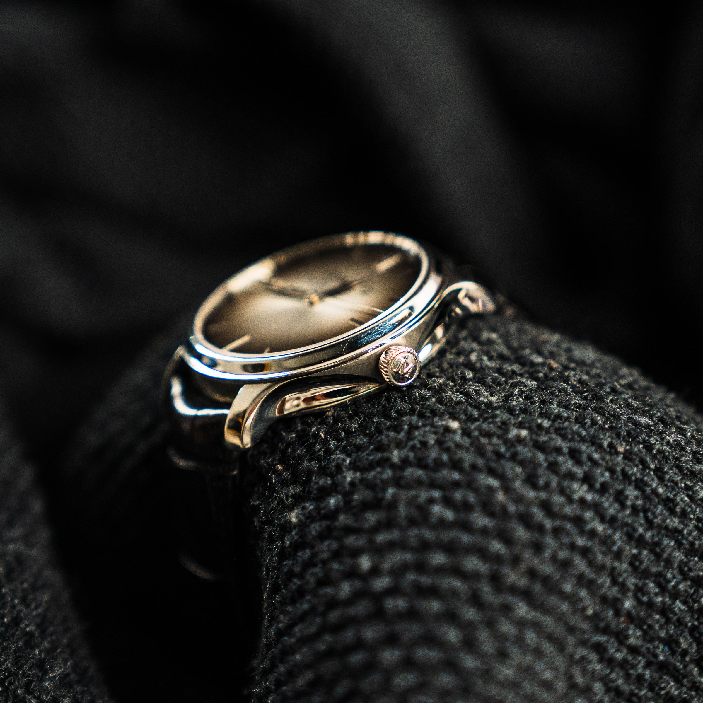 H. MOSER & CIE. ENDEAVOUR – 40.8MM GREY FUMÉ DIAL PALLADIUM – REF. 343.506-016