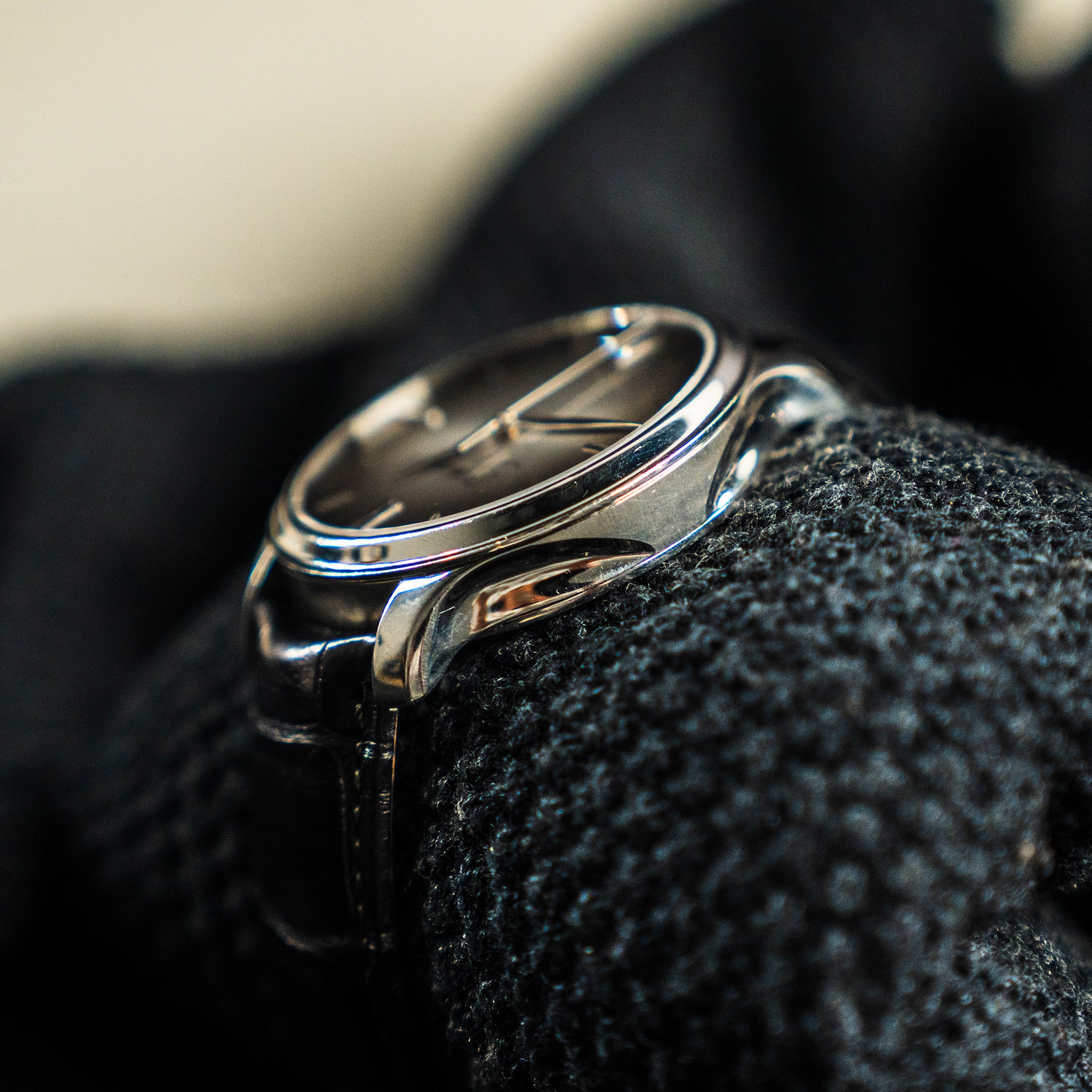 H. MOSER & CIE. ENDEAVOUR – 40.8MM GREY FUMÉ DIAL PALLADIUM – REF. 343.506-016