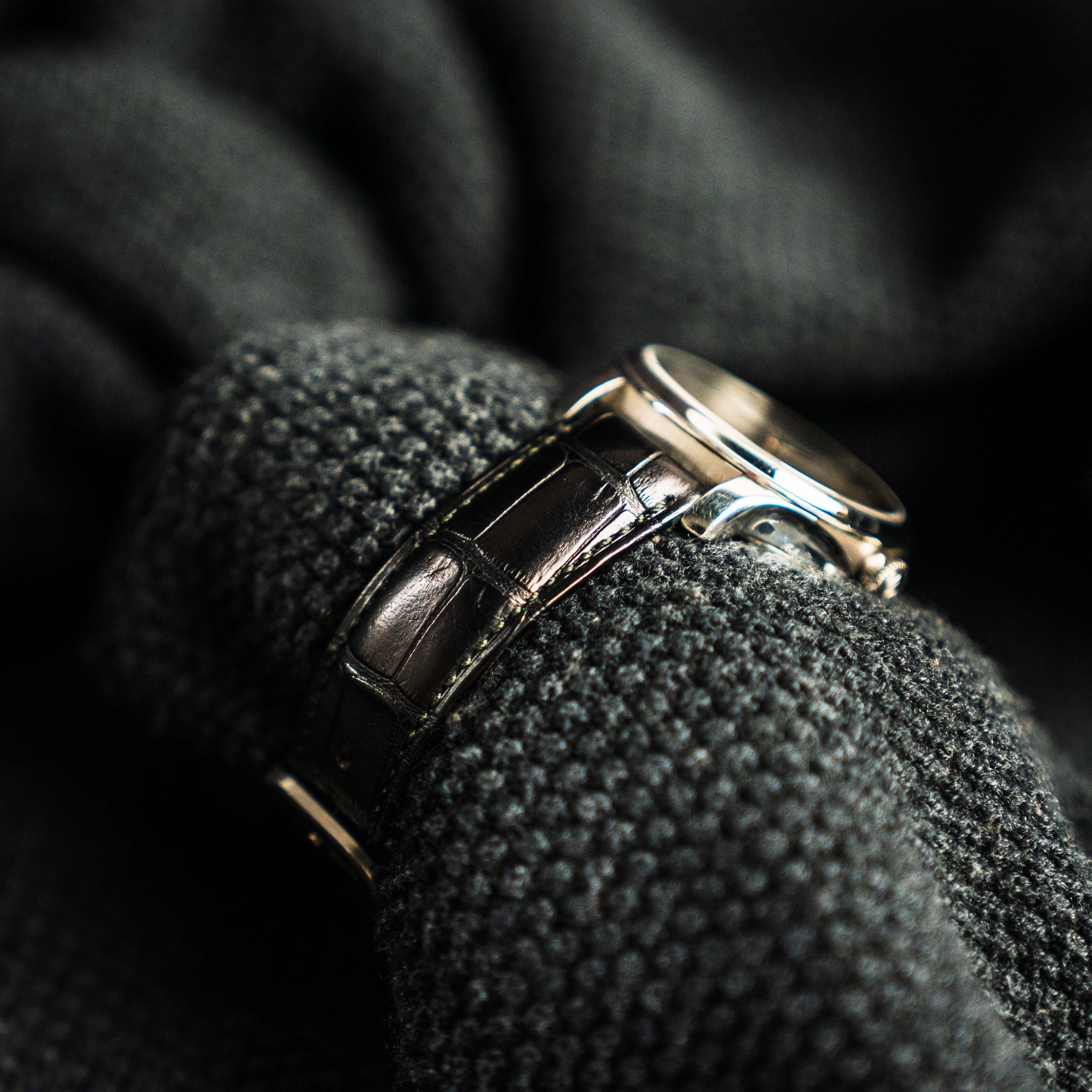 H. MOSER & CIE. ENDEAVOUR – 40.8MM GREY FUMÉ DIAL PALLADIUM – REF. 343.506-016