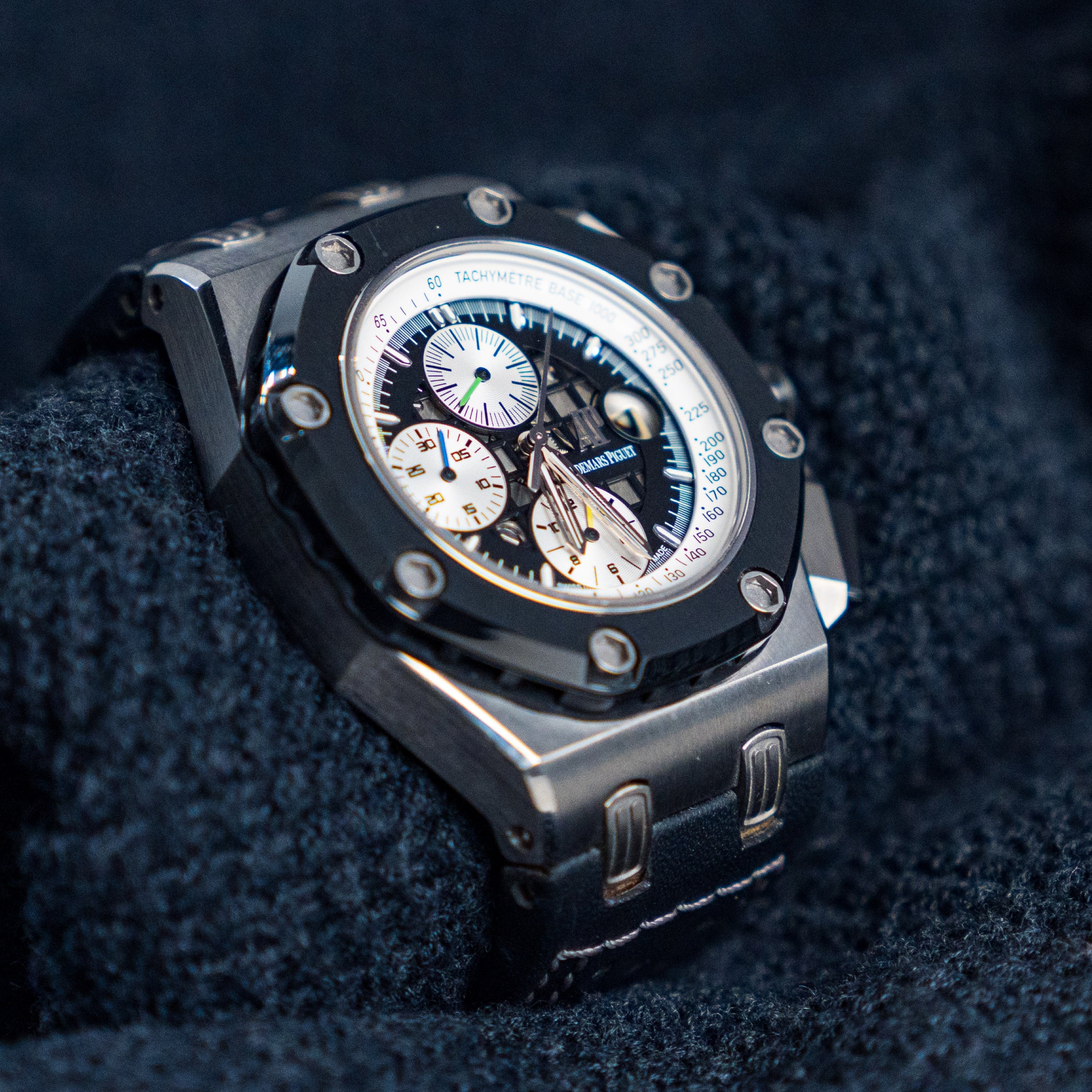 AUDEMARS PIGUET ROYAL OAK OFFSHORE RUBENS BARRICHELLO II – 44MM WHITE DIAL TITANIUM – REF. 26078IO.OO.D001VS.01