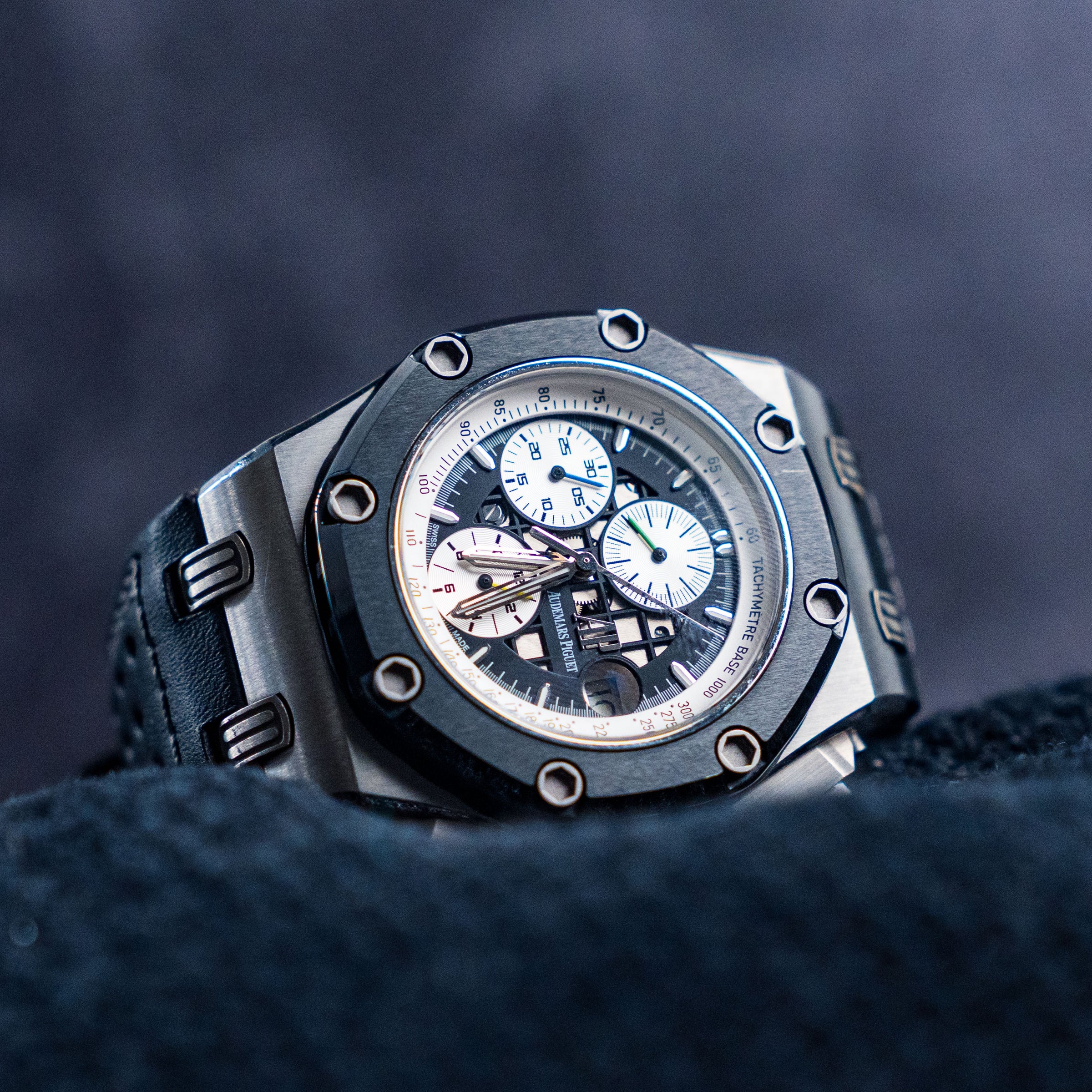 AUDEMARS PIGUET ROYAL OAK OFFSHORE RUBENS BARRICHELLO II – 44MM WHITE DIAL TITANIUM – REF. 26078IO.OO.D001VS.01