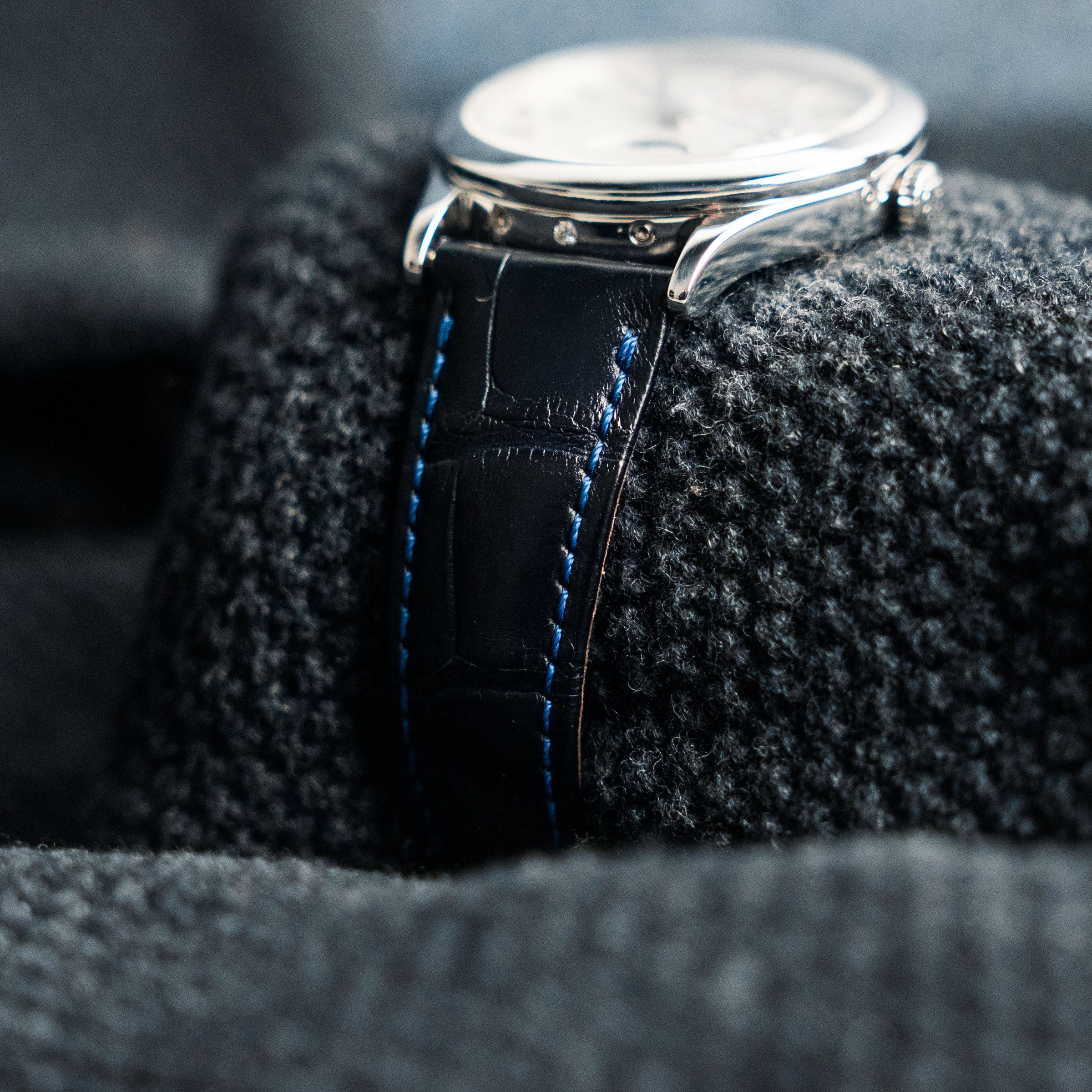 Patek Philippe Perpetual Calendar Retrograde – 39.5mm Platinum Silver Dial – Ref. 5496P-001