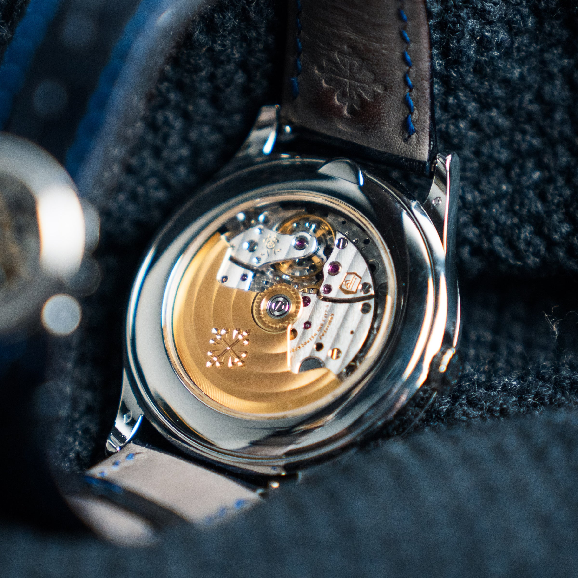 Patek Philippe Perpetual Calendar Retrograde – 39.5mm Platinum Silver Dial – Ref. 5496P-001