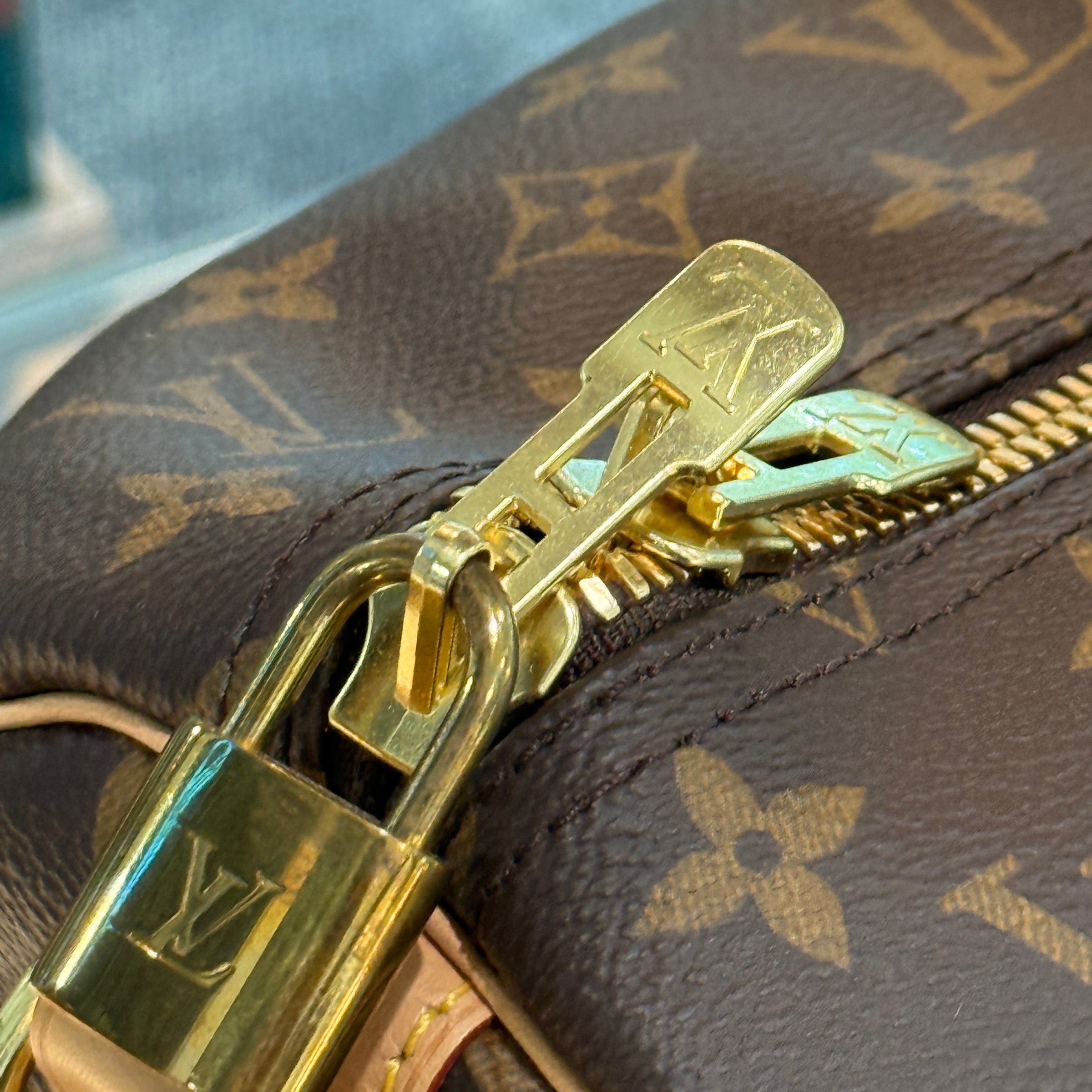 Louis Vuitton Keepall Bandoulière Monogram 55