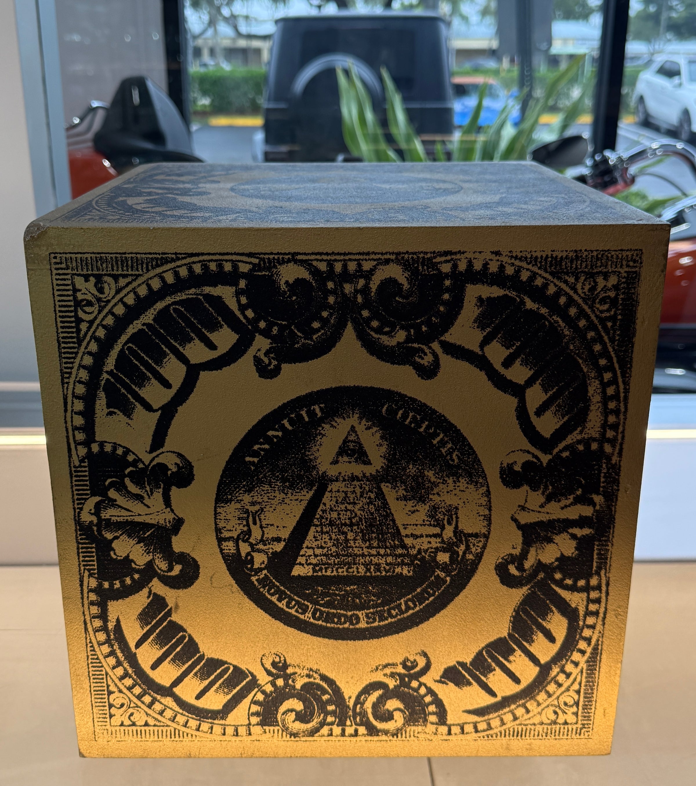 Mister E. #1 Gold $100 Bill Money Cube