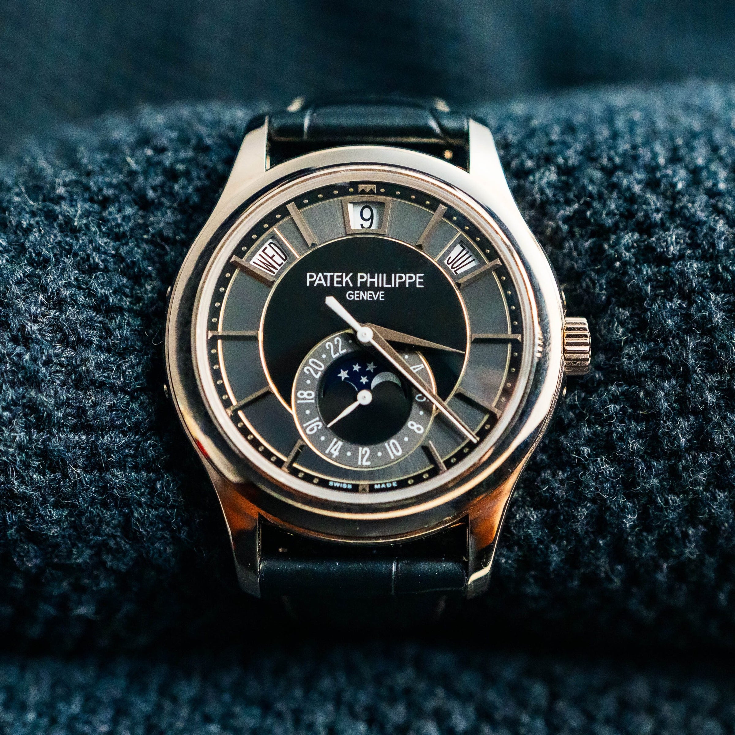 PATEK PHILIPPE ANNUAL CALENDAR 40MM 5205G-010 18K WHITE GOLD RHODIUM DIAL