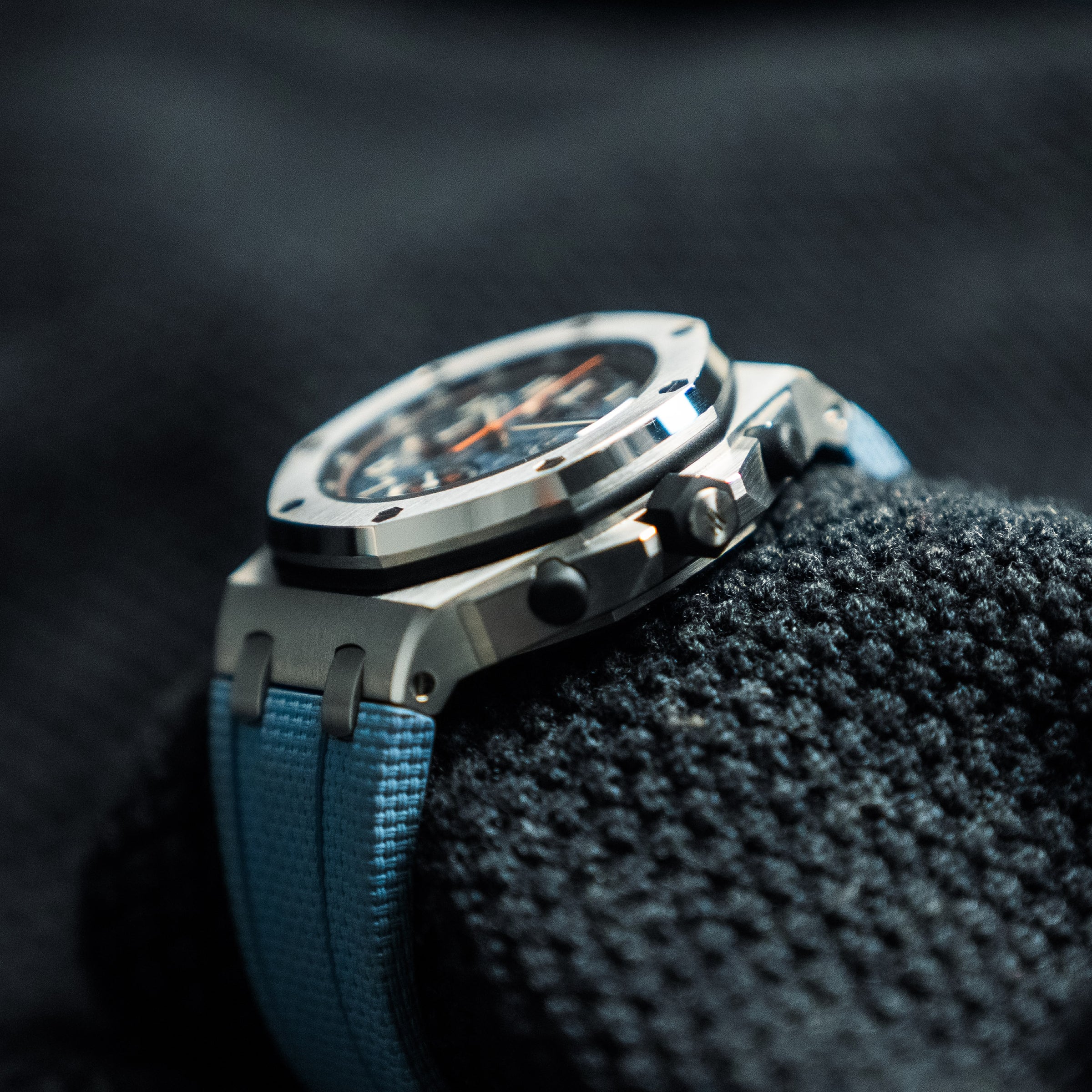 AUDEMARS PIGUET ROYAL OAK OFFSHORE 42MM BLUE MÉGA TAPISSERIE – REF. 26238ST.OO.A340CA.01