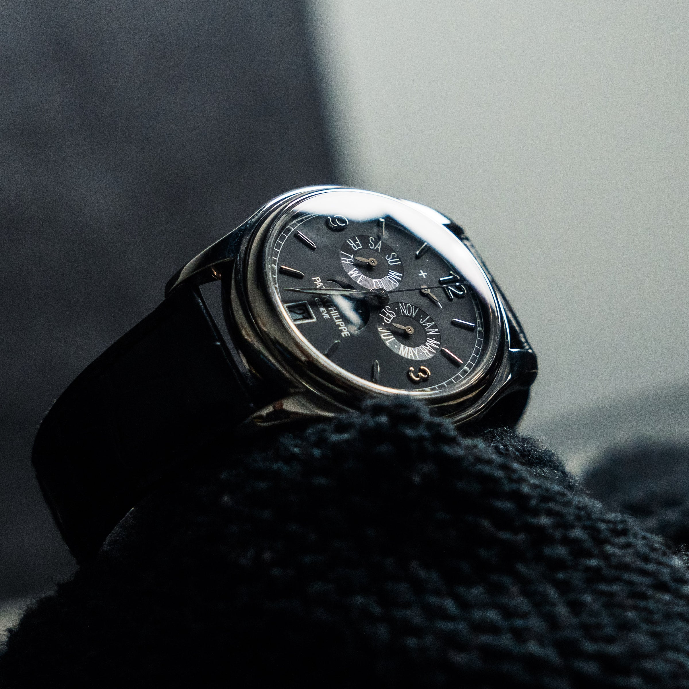 PATEK PHILIPPE ANNUAL CALENDAR 5146G-001 39MM