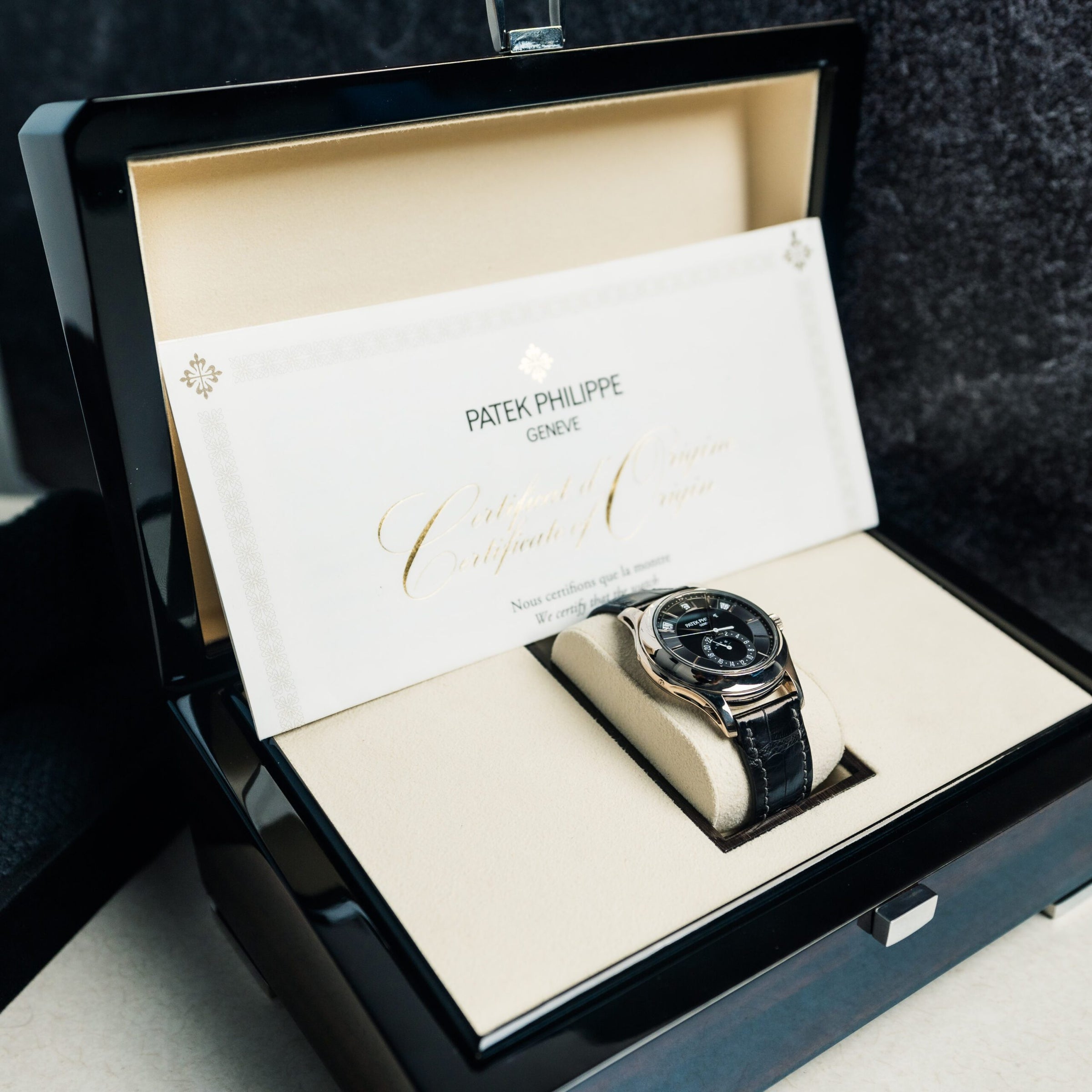 PATEK PHILIPPE ANNUAL CALENDAR 40MM 5205G-010 18K WHITE GOLD