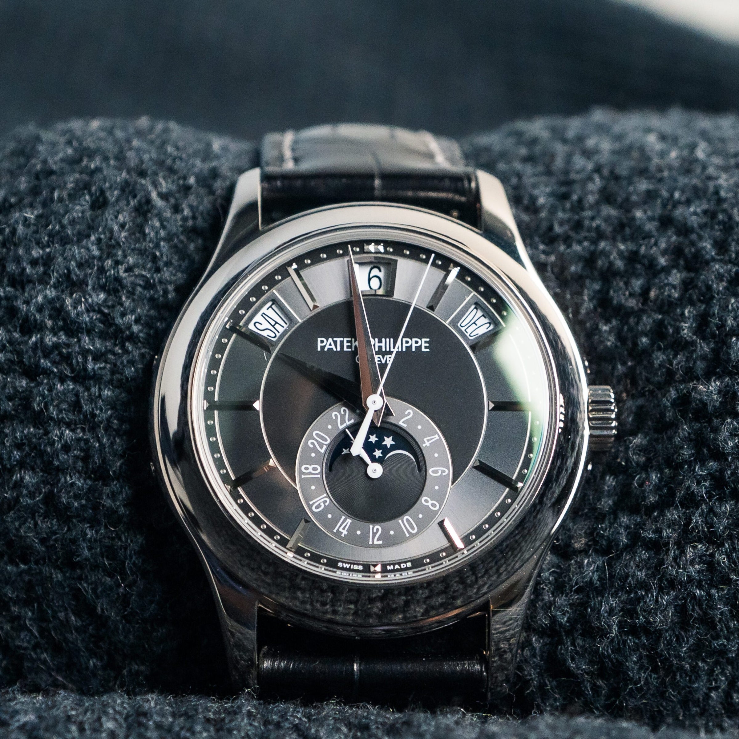 PATEK PHILIPPE ANNUAL CALENDAR 40MM 5205G-010 18K WHITE GOLD