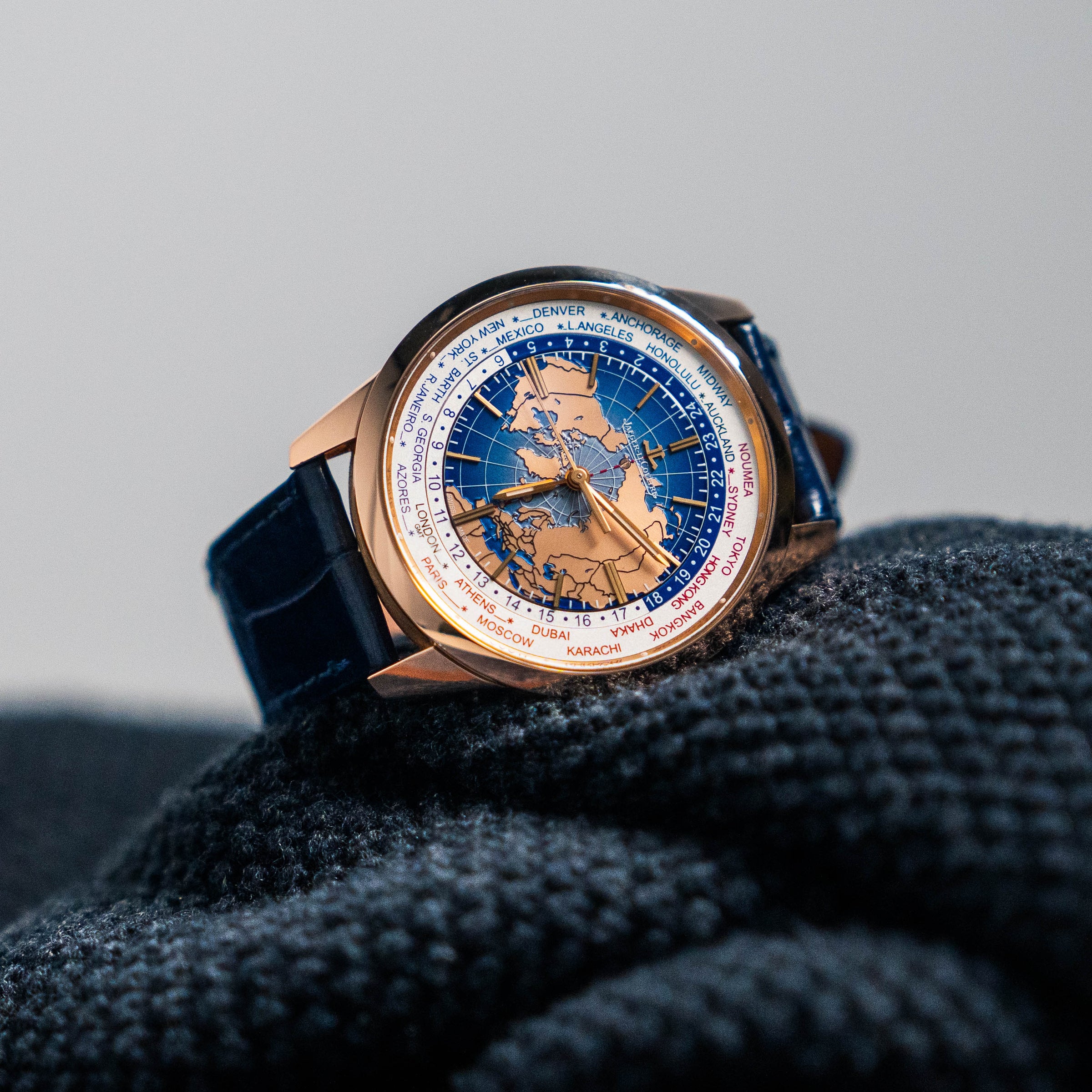 JAEGER-LECOULTRE GEOPHYSIC UNIVERSAL TIME Q8102520 41.6MM
