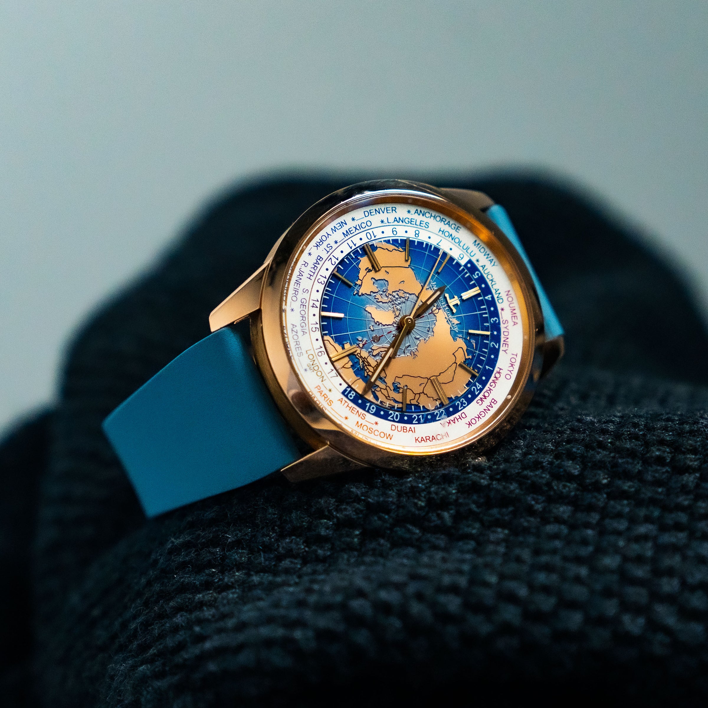JAEGER-LECOULTRE GEOPHYSIC UNIVERSAL TIME Q8102520 41.6MM