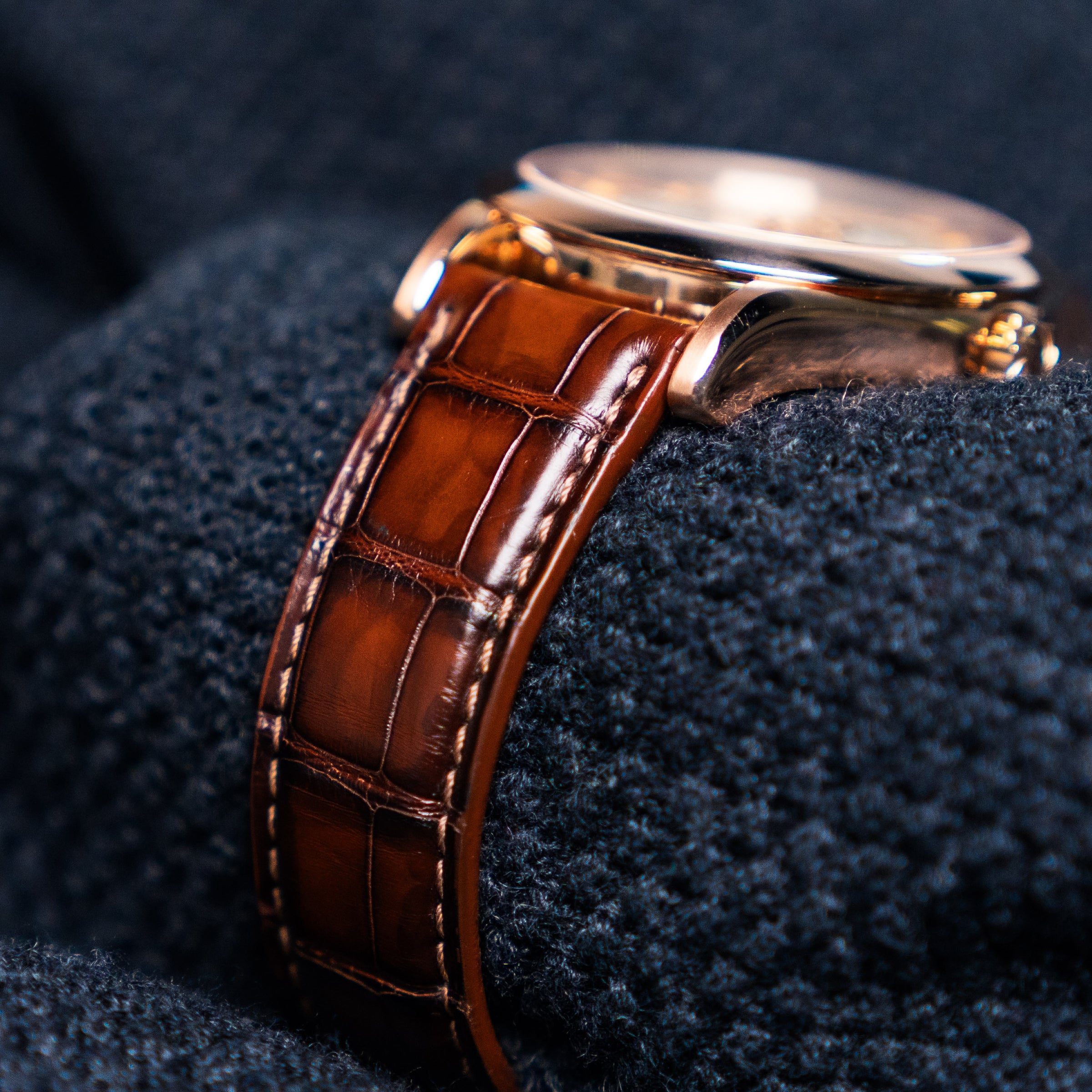 CARL F. BUCHERER MANERO 40MM SILVER DIAL 00.10905.03.16.01