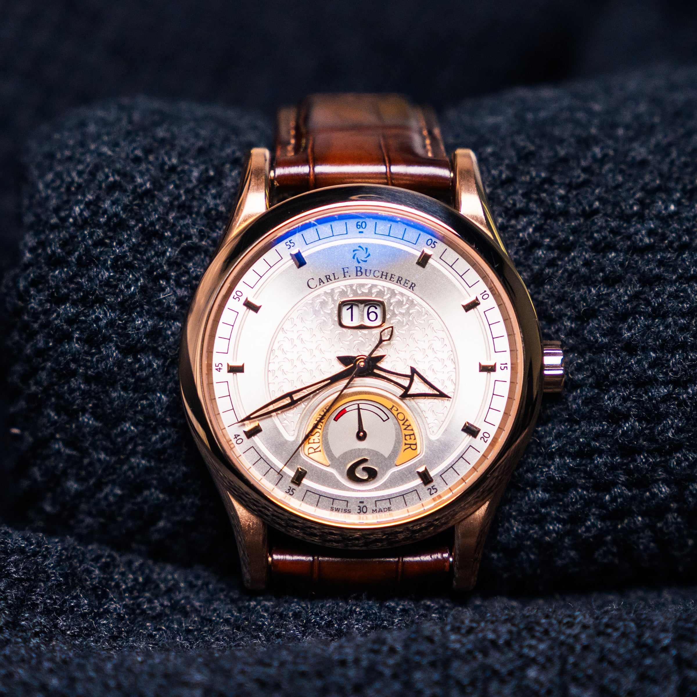 CARL F. BUCHERER MANERO 40MM SILVER DIAL 00.10905.03.16.01