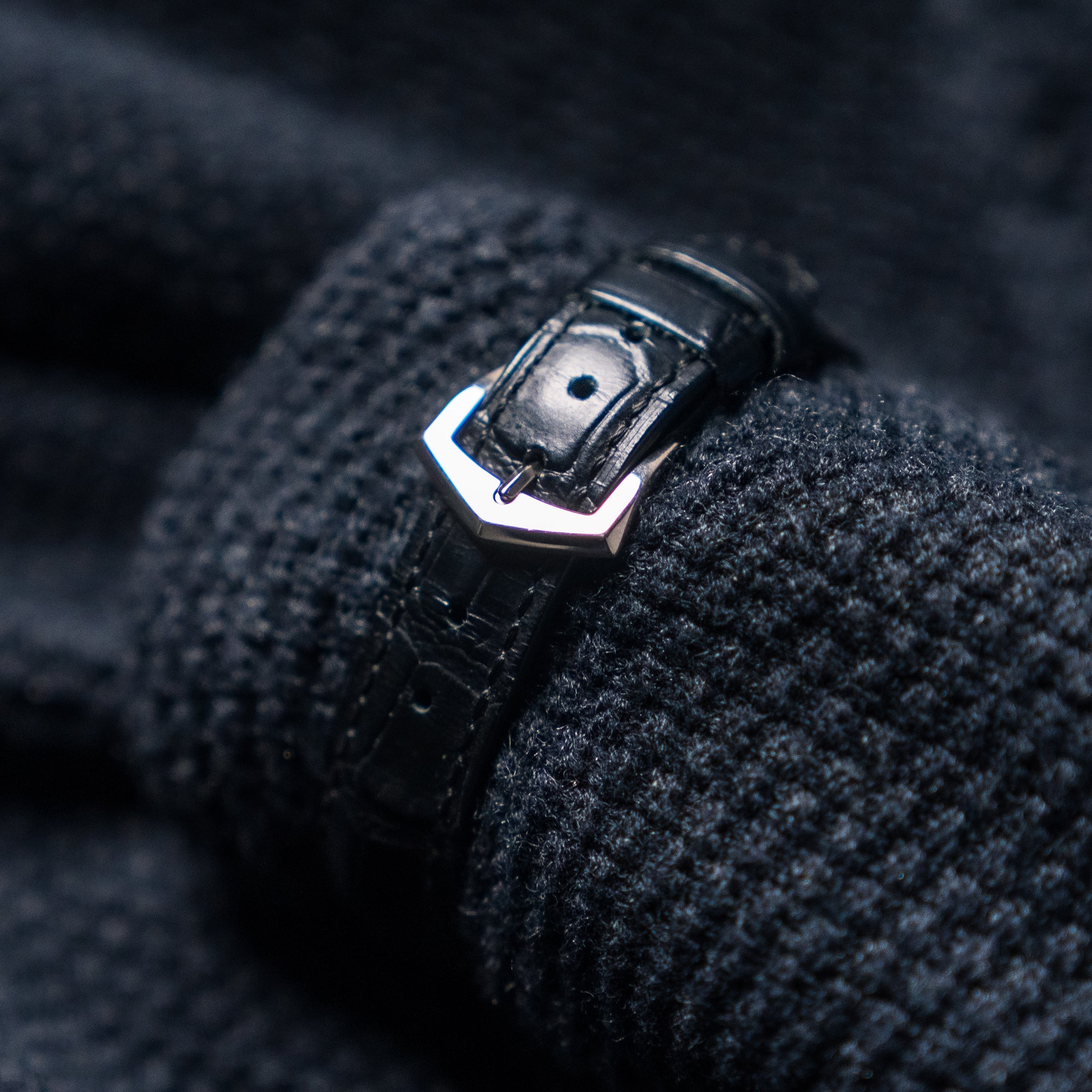 RARE ARNOLD & SON PERPETUAL MOON YEAR OF THE DRAGON LIMITED TO 8 PIECES