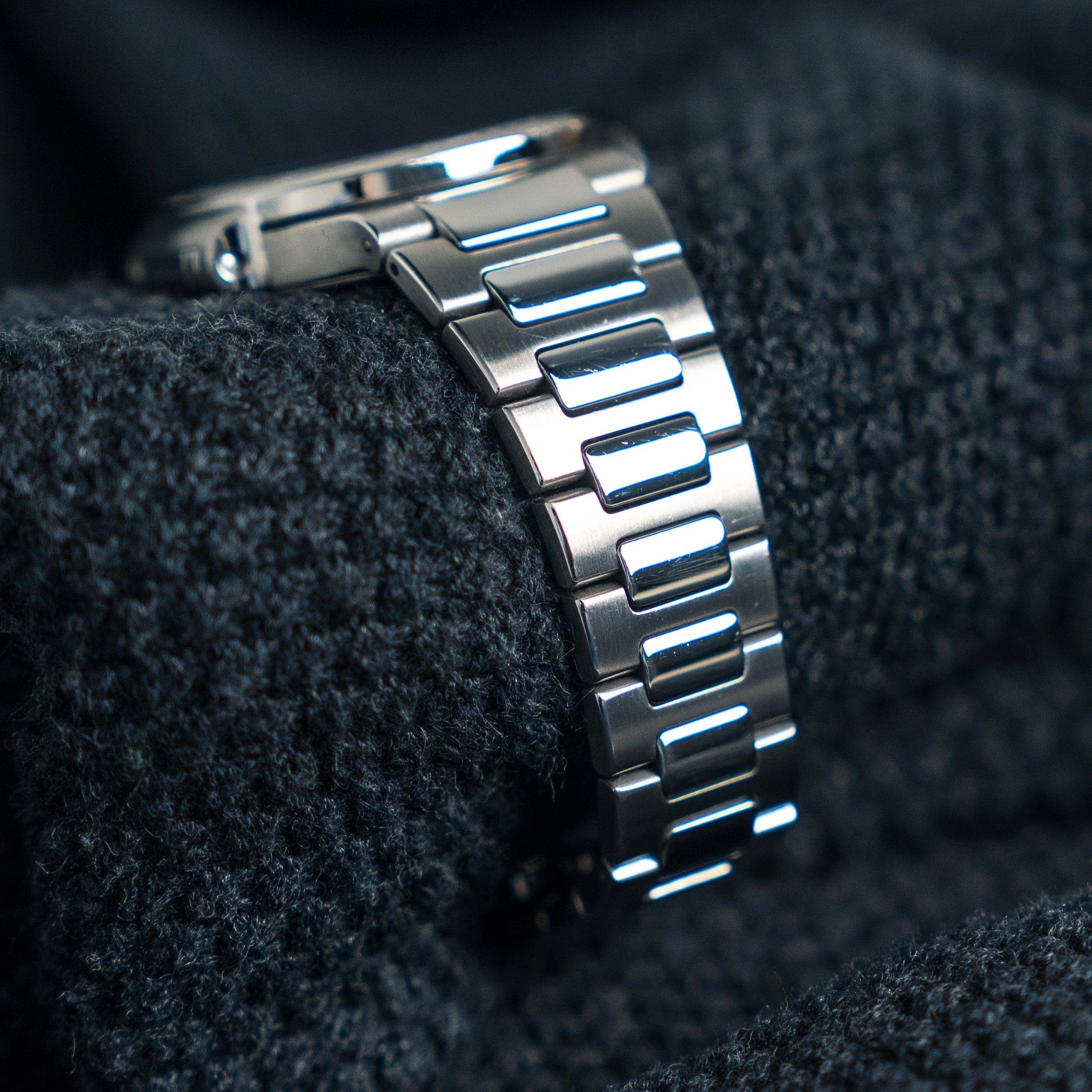 PATEK PHILIPPE NAUTILUS 7018/1A-010 STAINLESS STEEL BLUE DIAL DIAMONDS