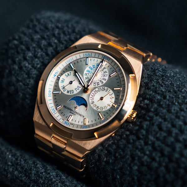 Vacheron Constantin Overseas Perpetual Calendar Ultra-thin RG White Dial 4300V