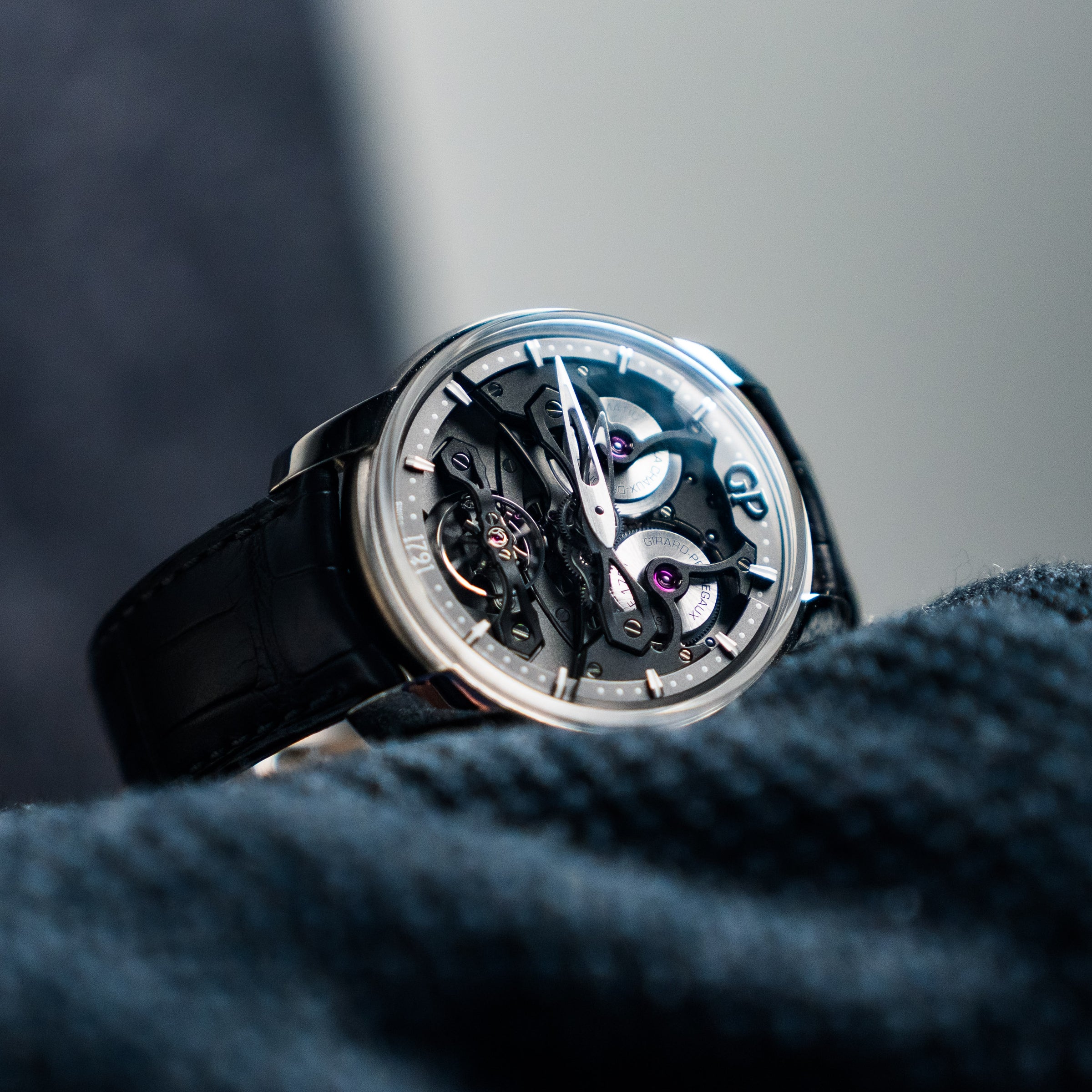Girard-Perregaux Neo Bridges – 45mm Titanium – Ref. 84000-21-001-BB6A