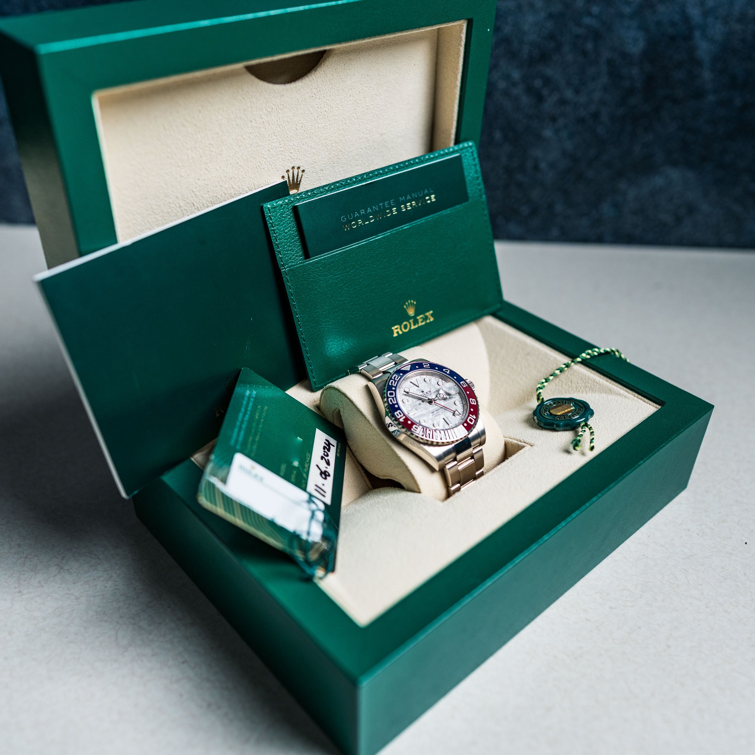 Meteorite Year 2024 Frame Size Art Work Size Reference Number 126719BLRO Model GMT-Master II Bracelet Material White Gold Case Material White Gold Box/Papers Yes Movement Automatic Case Size 40mm