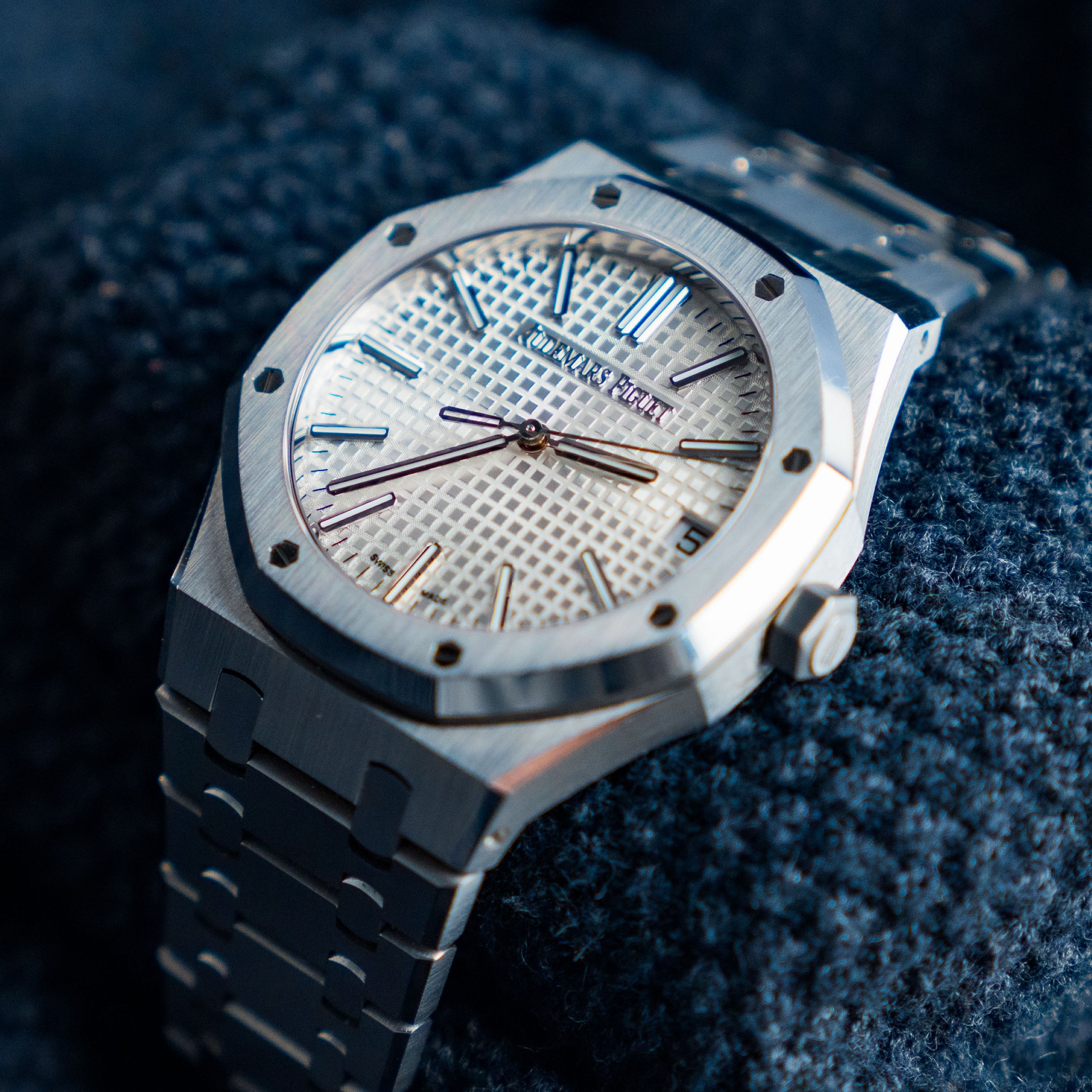 Audemars Piguet Royal Oak Selfwinding “50th Anniversary” – 41mm Silver Dial – Ref. 15510ST.OO.1320ST.03