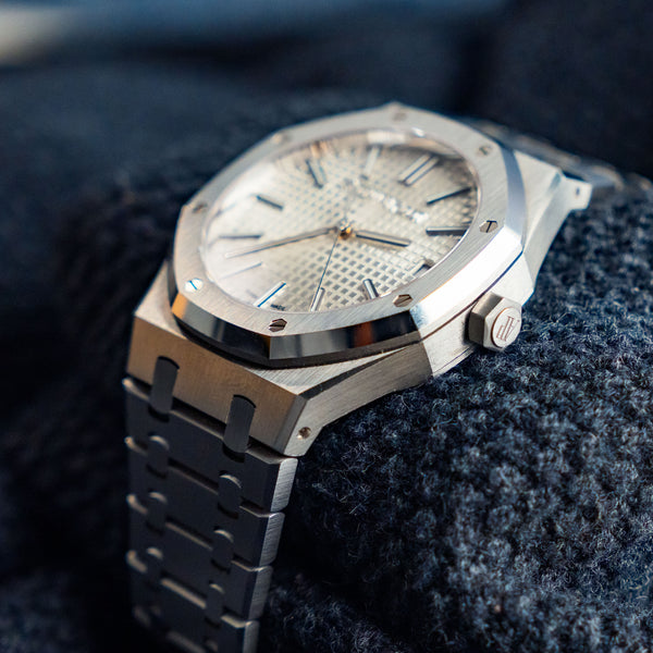 Audemars Piguet Royal Oak Selfwinding “50th Anniversary” – 41mm Silver Dial – Ref. 15510ST.OO.1320ST.03