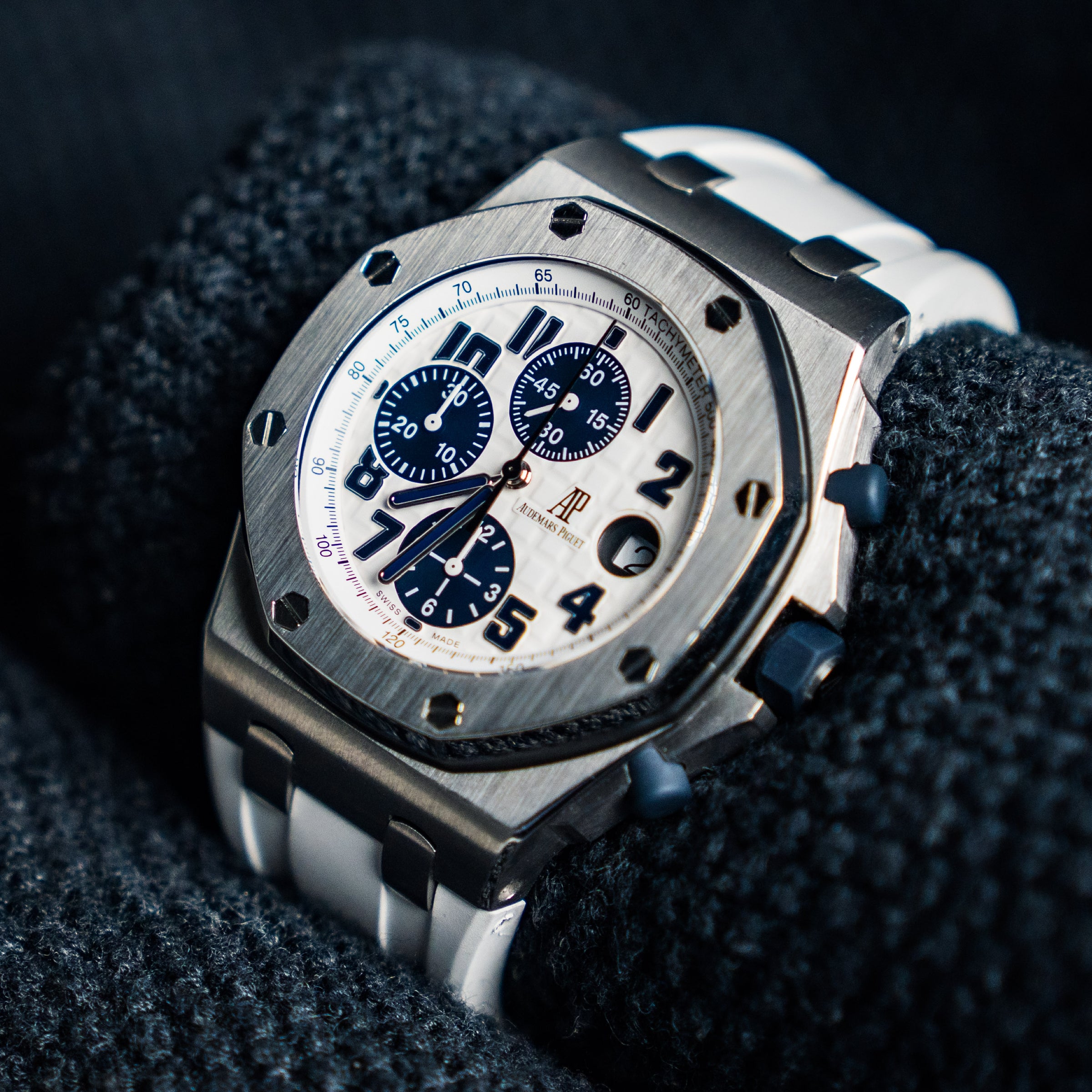 Audemars Piguet Royal Oak Offshore Chronograph “Navy Panda” – 42mm Stainless Steel – Ref. 26170ST.OO.D305CR.01