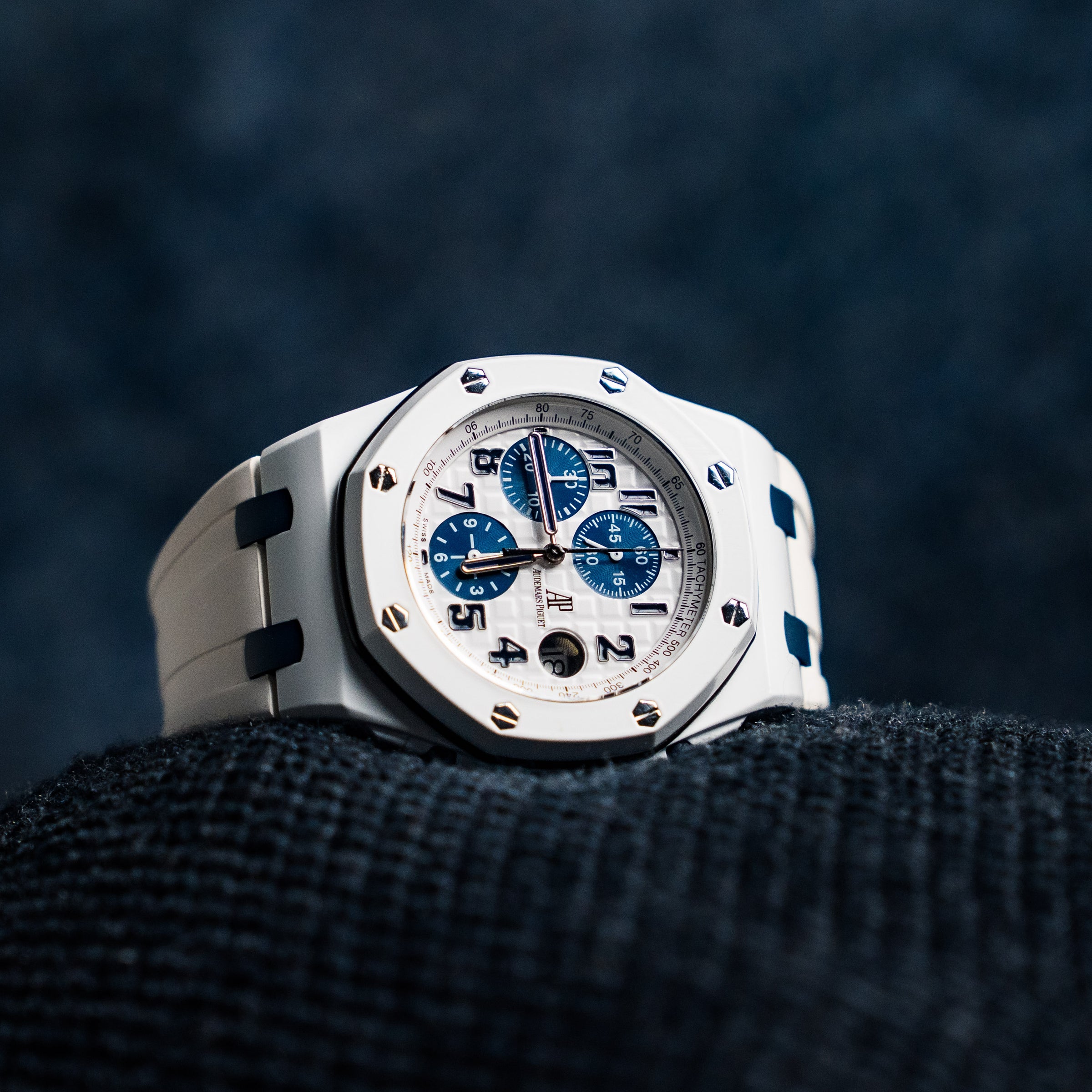 Audemars Piguet Royal Oak Offshore Chronograph “White Ceramic Tribute” – 42mm White Coated Stainless Steel – Ref. 26170ST.OO.D305CR.01