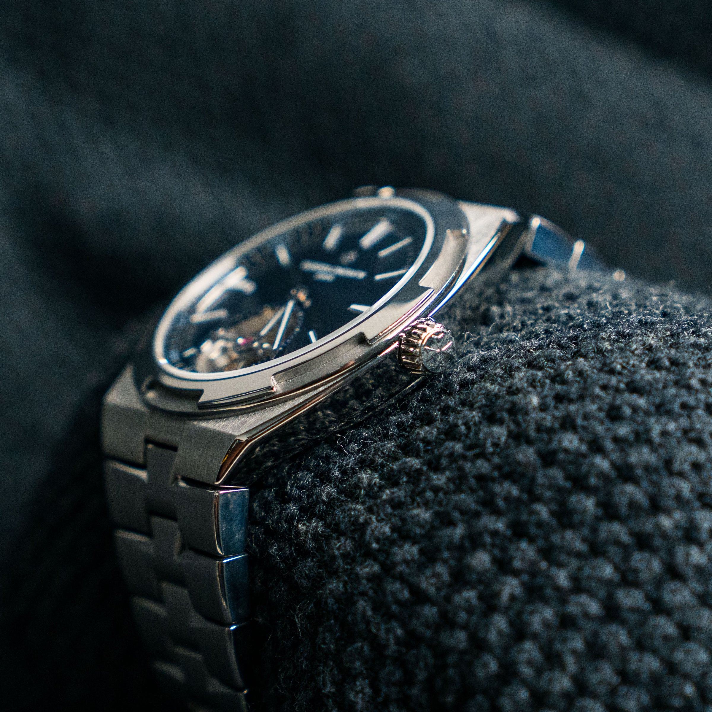 Vacheron Constantin Overseas Tourbillon 6000V/210T-H032 42.5mm Titanium