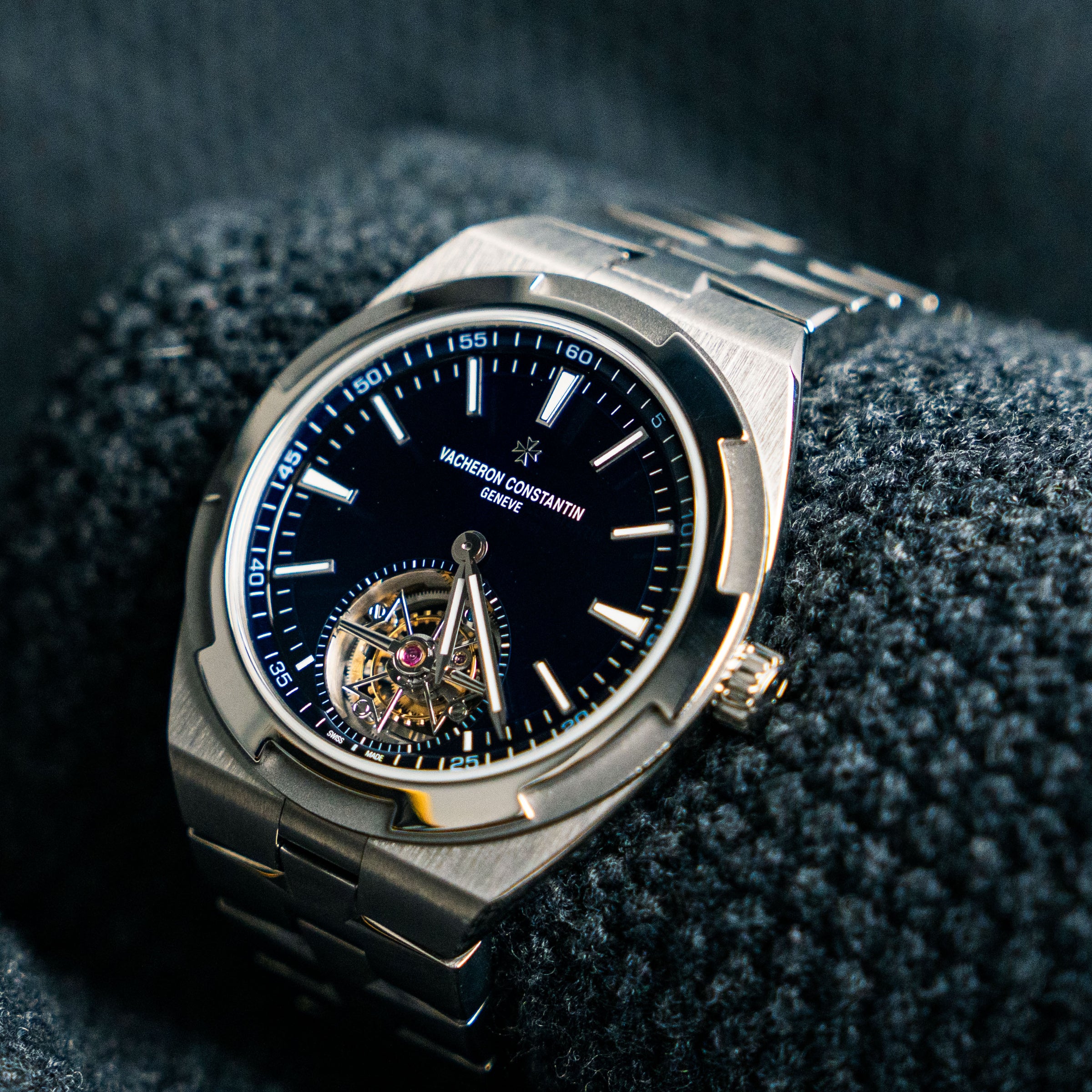 Vacheron Constantin Overseas Tourbillon 6000V/210T-H032 42.5mm Titanium