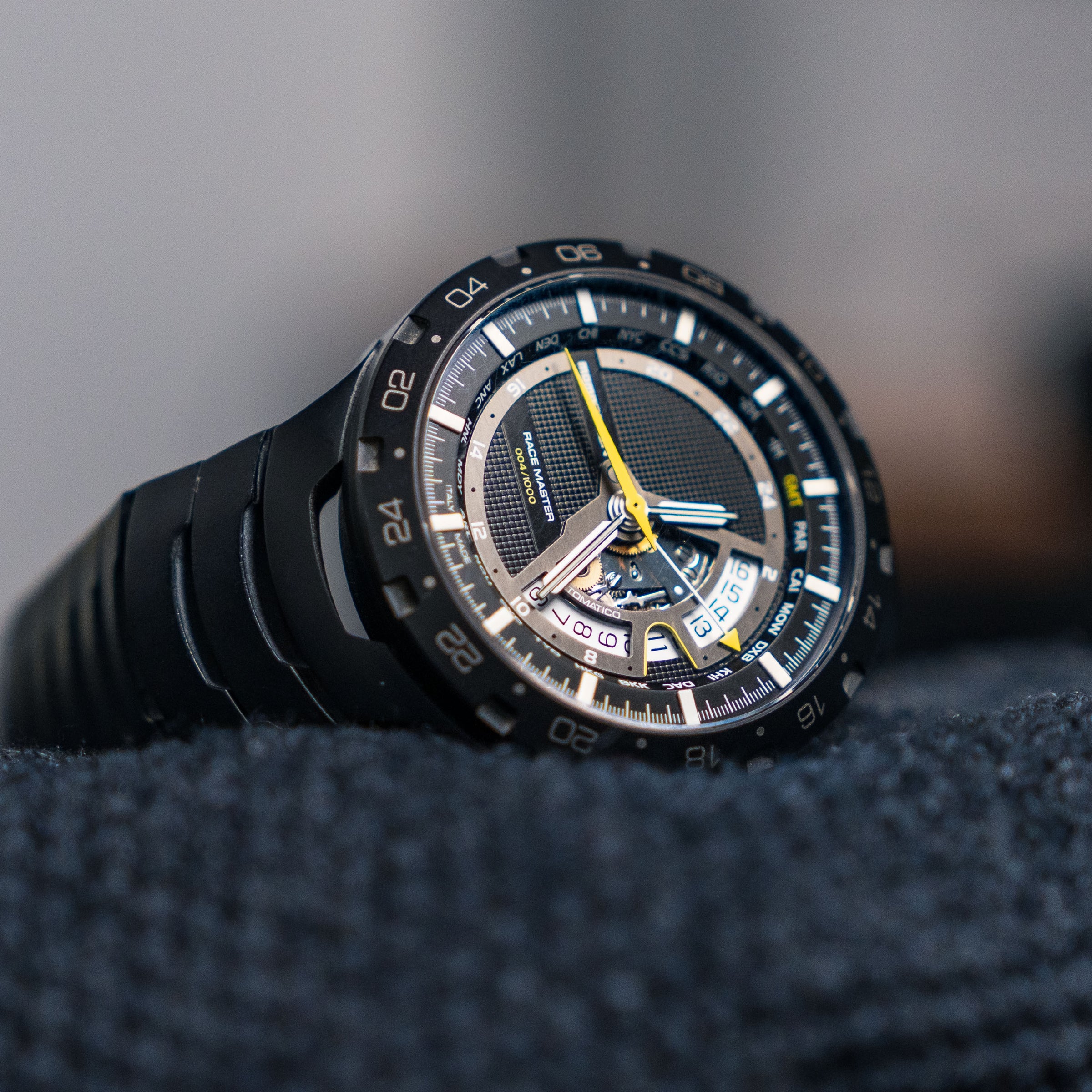 Momo Design Race Master GMT