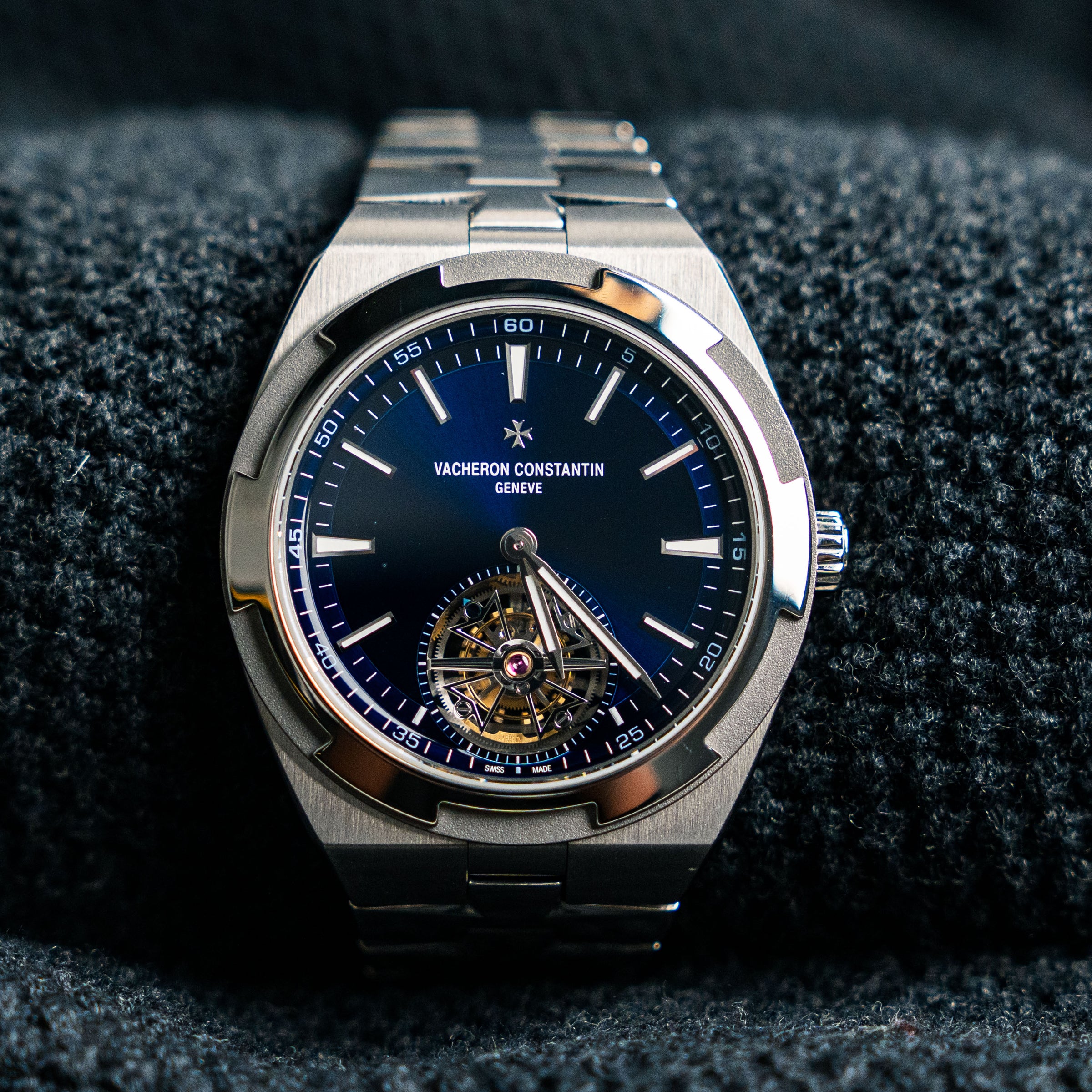 Vacheron Constantin Overseas Tourbillon 6000V/210T-H032 42.5mm Titanium