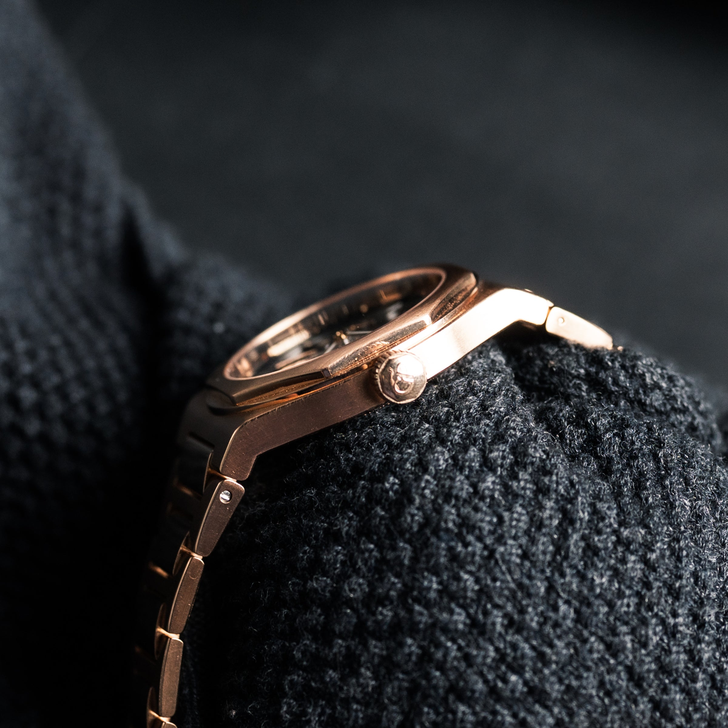 2022 Girard Perregaux Laureato Skeleton Ref. 81015-52-002-52A