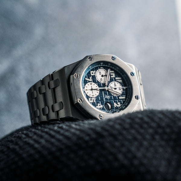 Audemars Piguet Royal Oak Offshore Chronograph – 42mm Blue Dial Stainless Steel – Ref. 25721ST.OO.1000ST.09