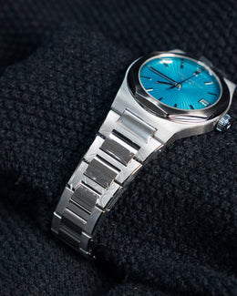 Girard Perregaux Laureato Turquoise Blue 42mm 81010-11-3659