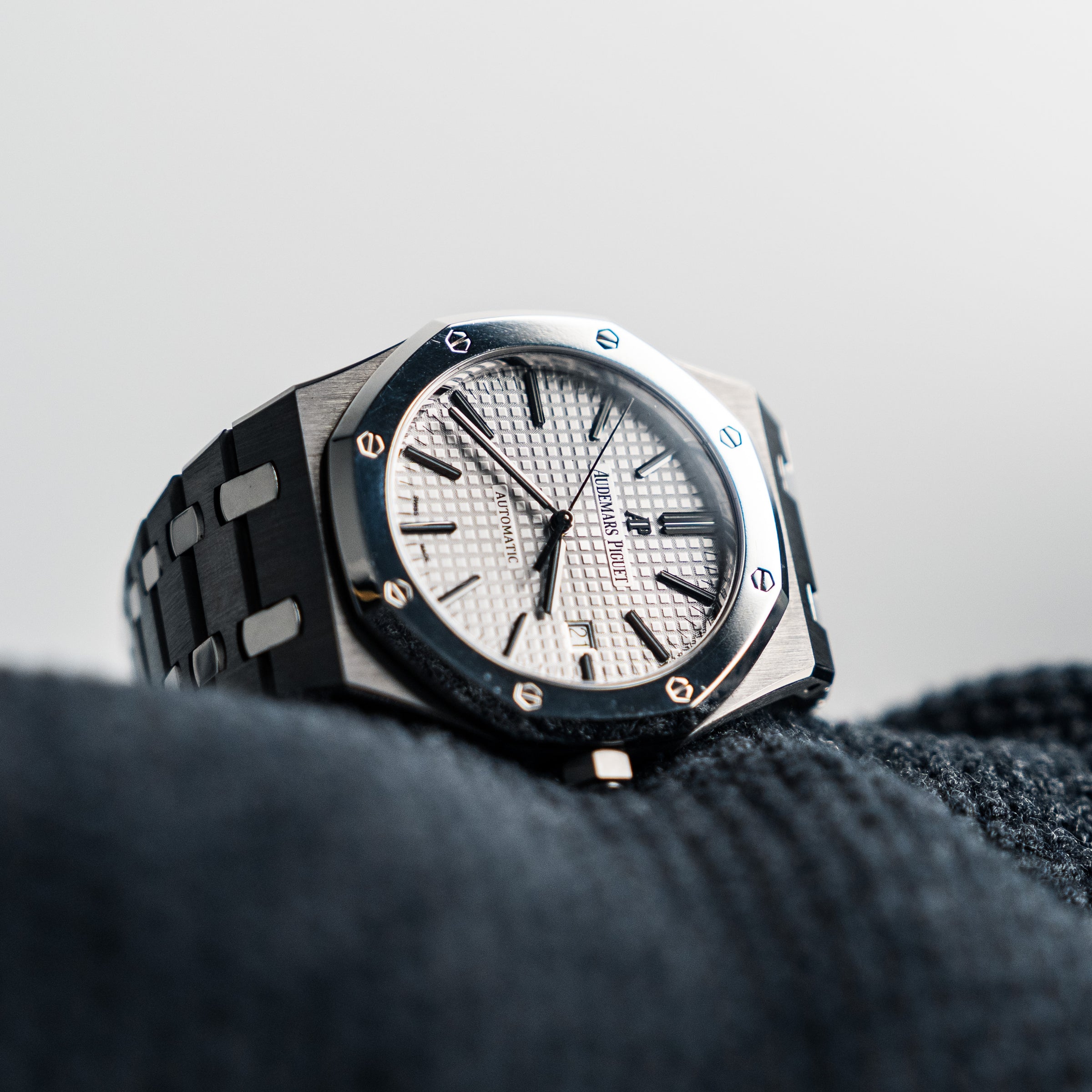 Audemars Piguet Royal Oak “QE II Cup 2017” – 41mm Titanium/Platinum – Ref. 15403IP.OO.1220IP.01