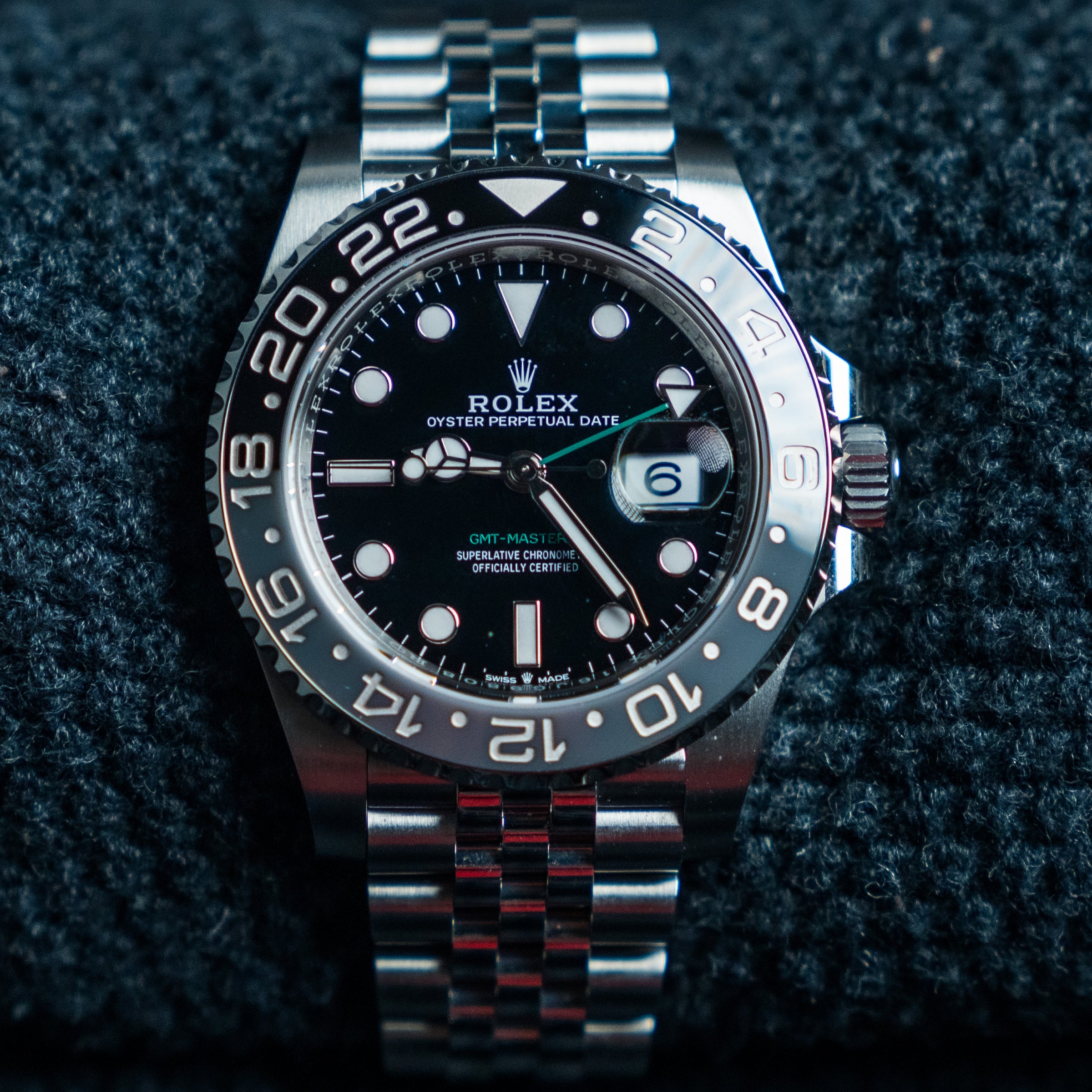 Rolex GMT-Master II “Bruce Wayne” – 40mm Jubilee – Ref. 126710GRNR